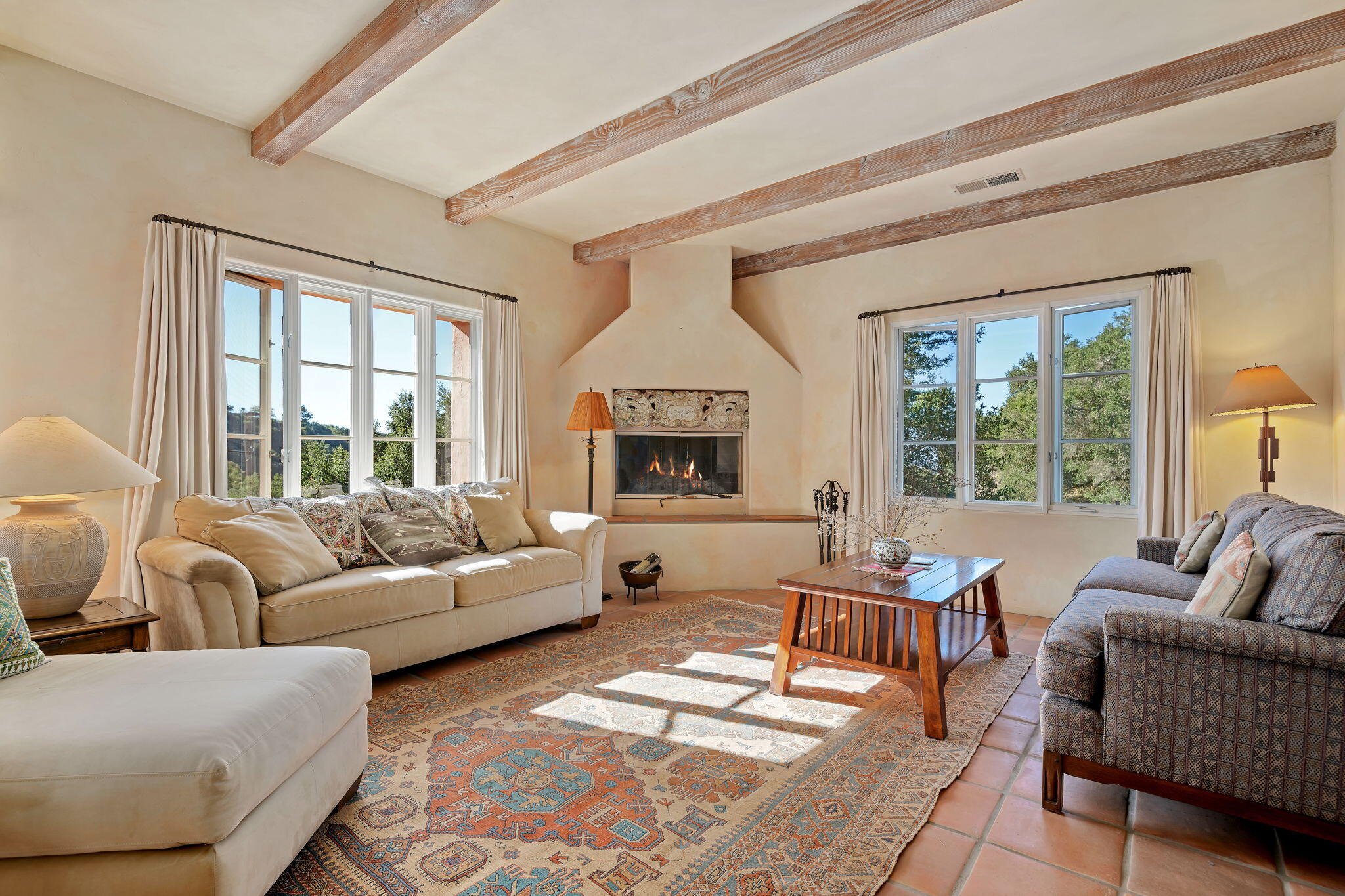 718 Las Canoas Place