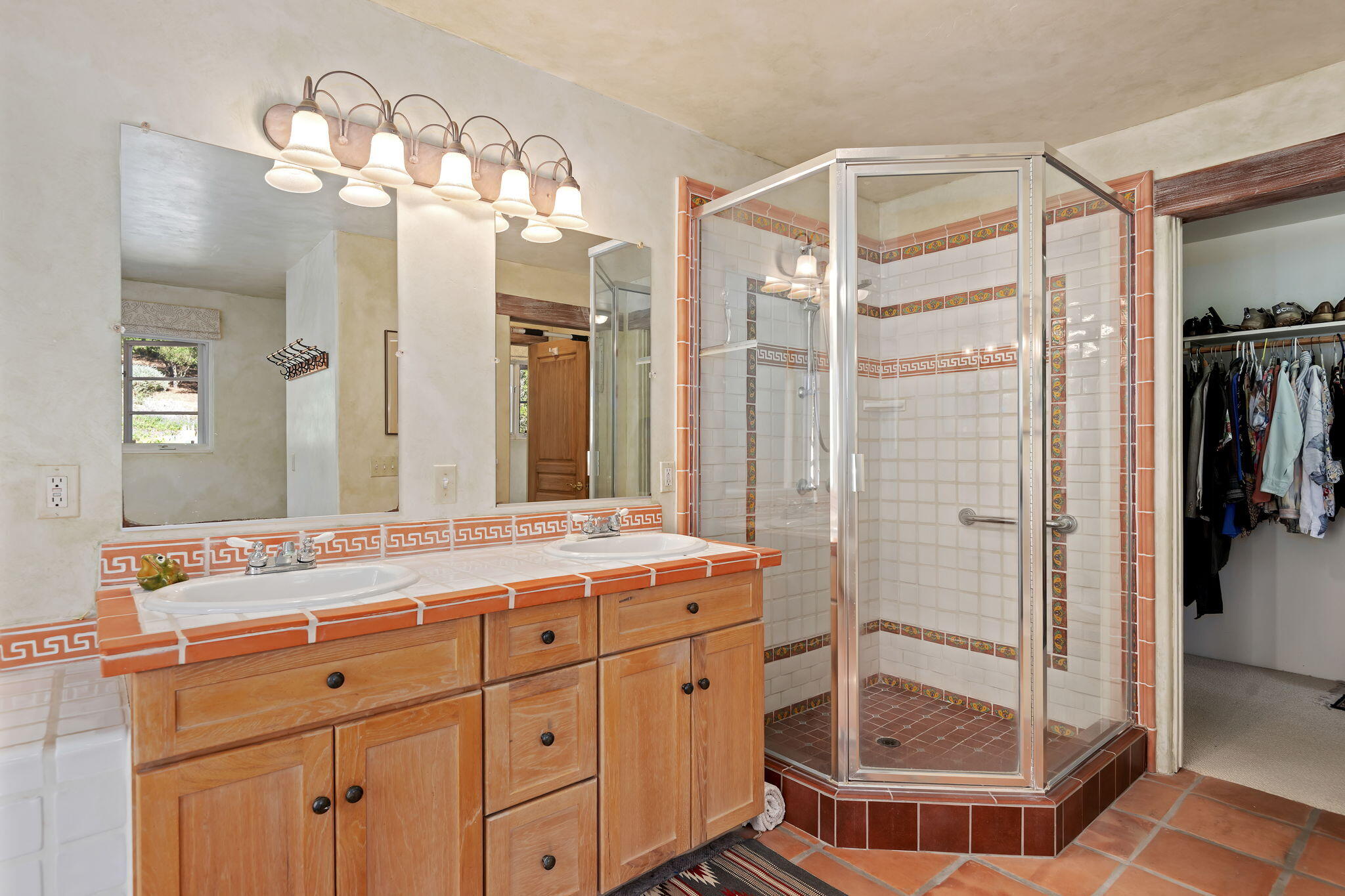 718 Las Canoas Place