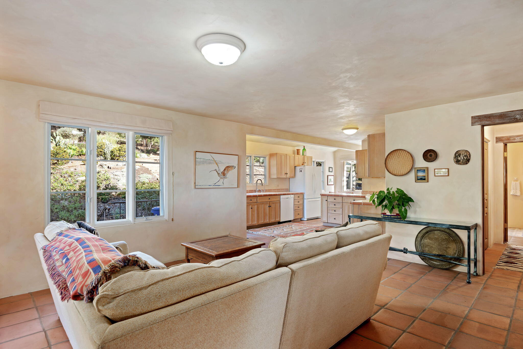 718 Las Canoas Place