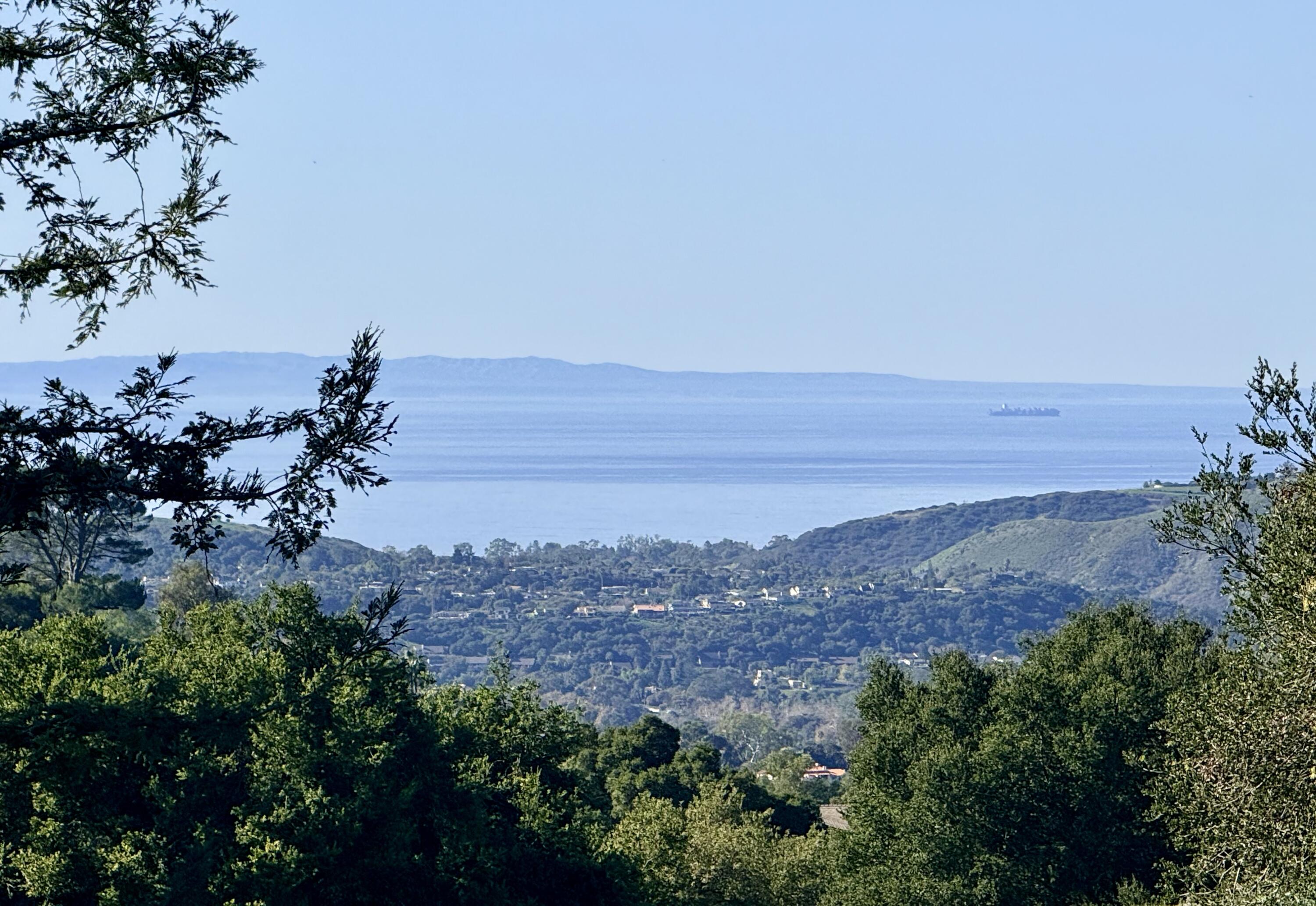 718 Las Canoas Place