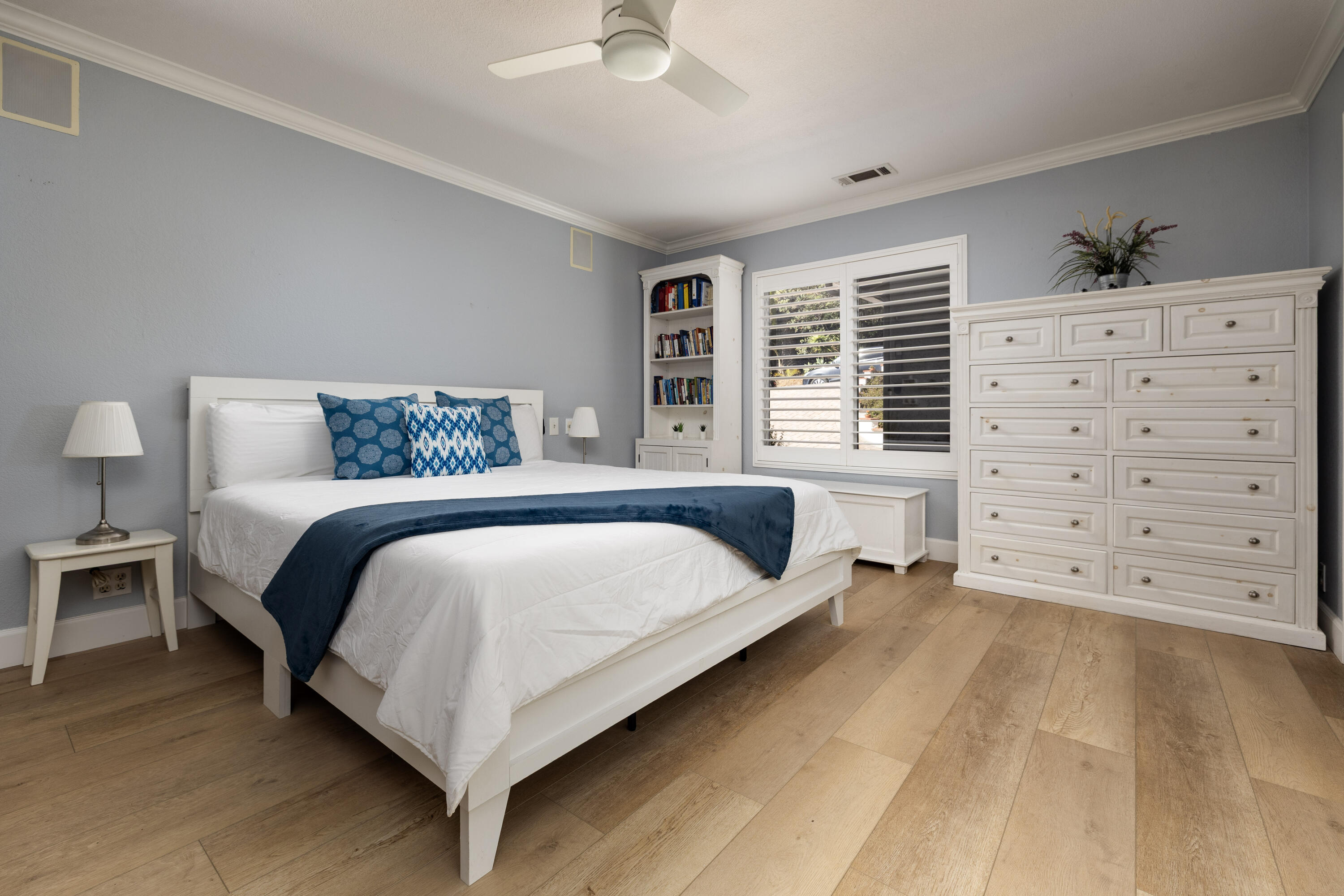 2937 Glen Albyn Drive