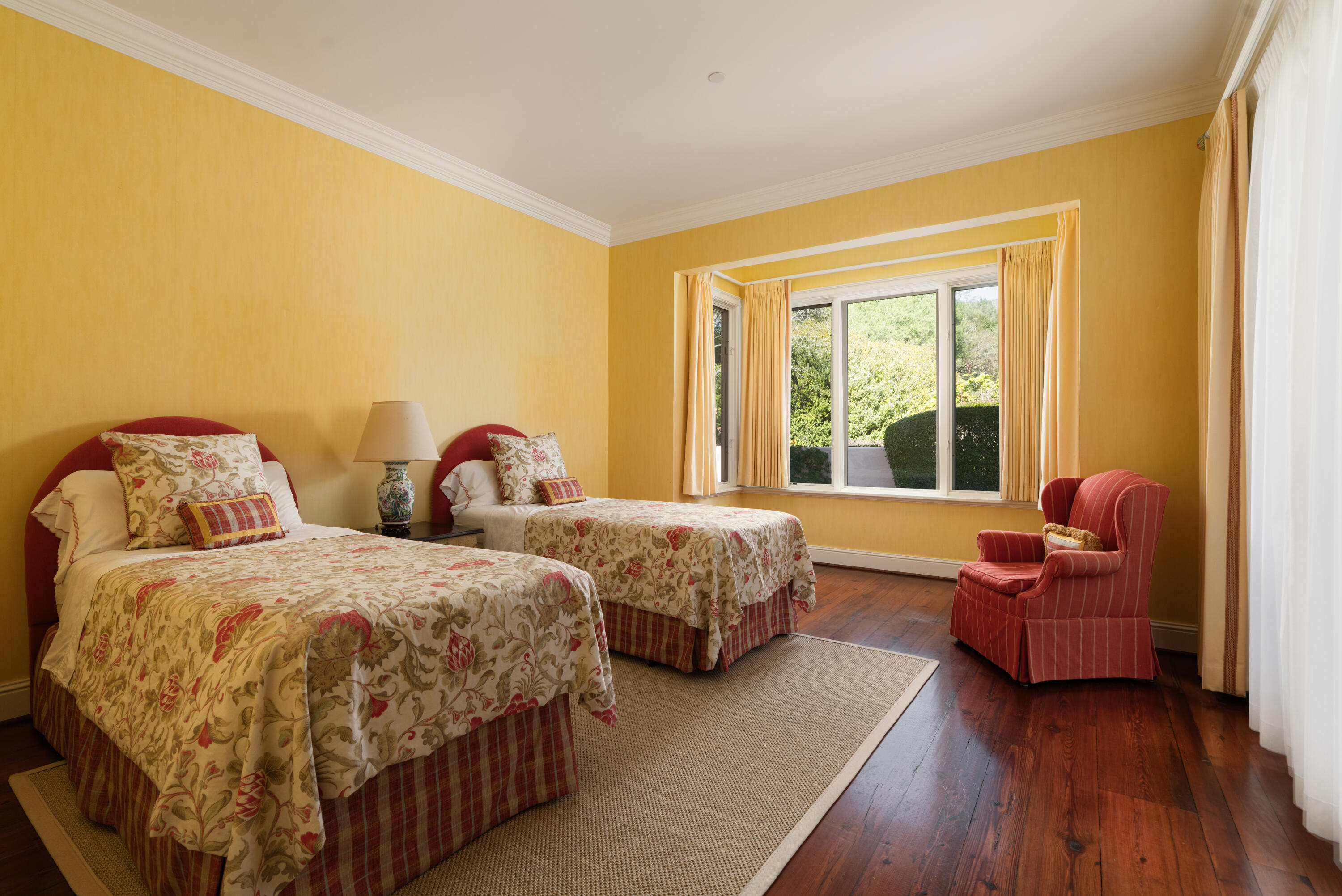 439 Meadowbrook Drive