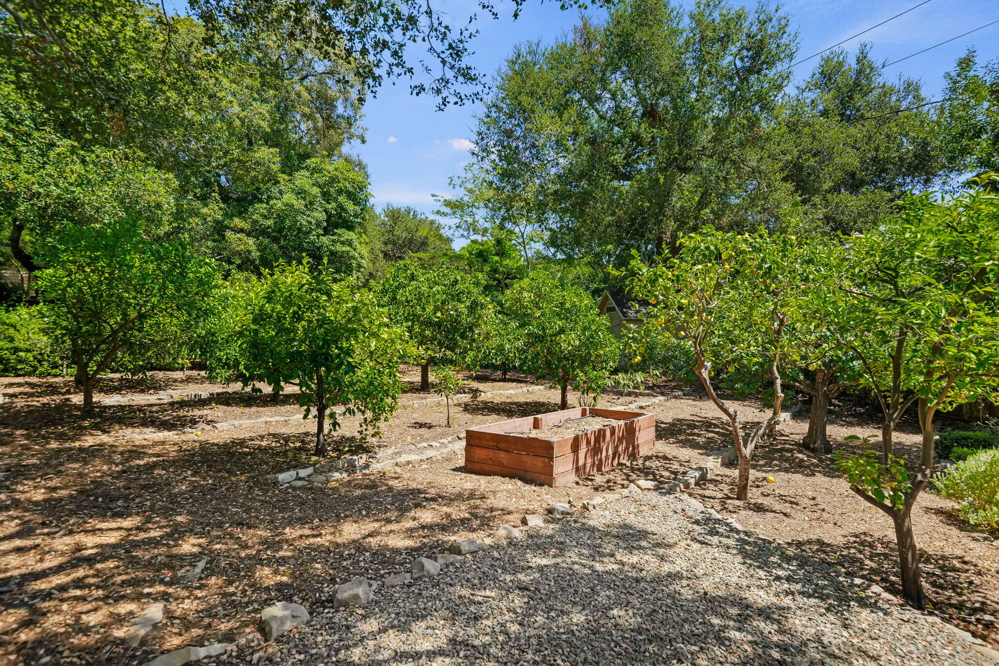 2707 Glendessary Lane
