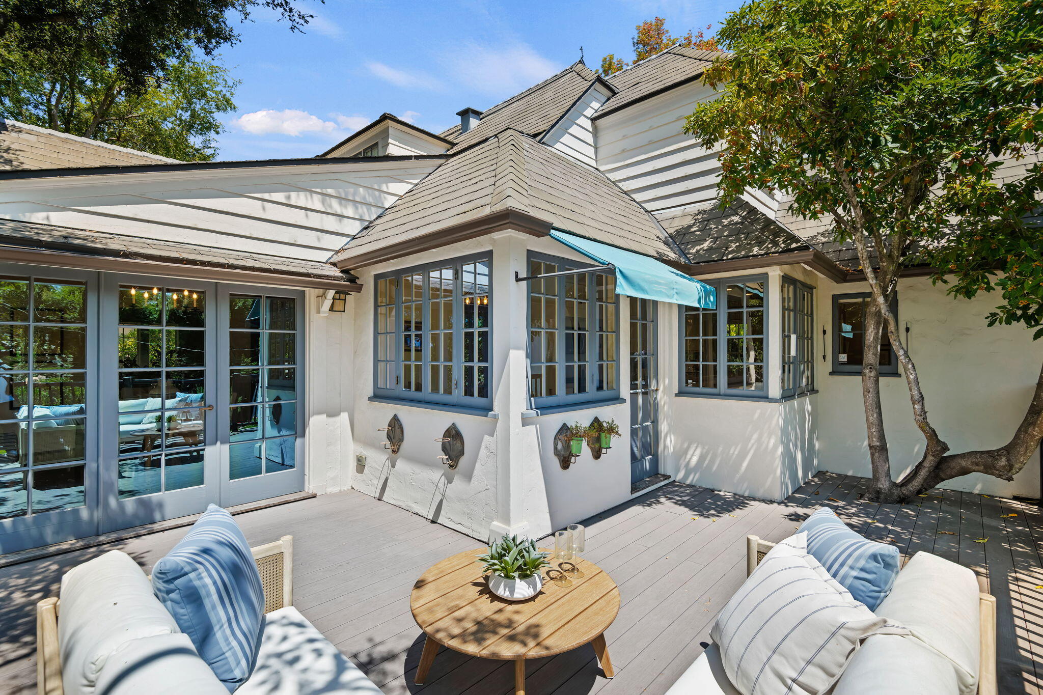 2707 Glendessary Lane