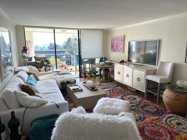 1220 Coast Village Road 208