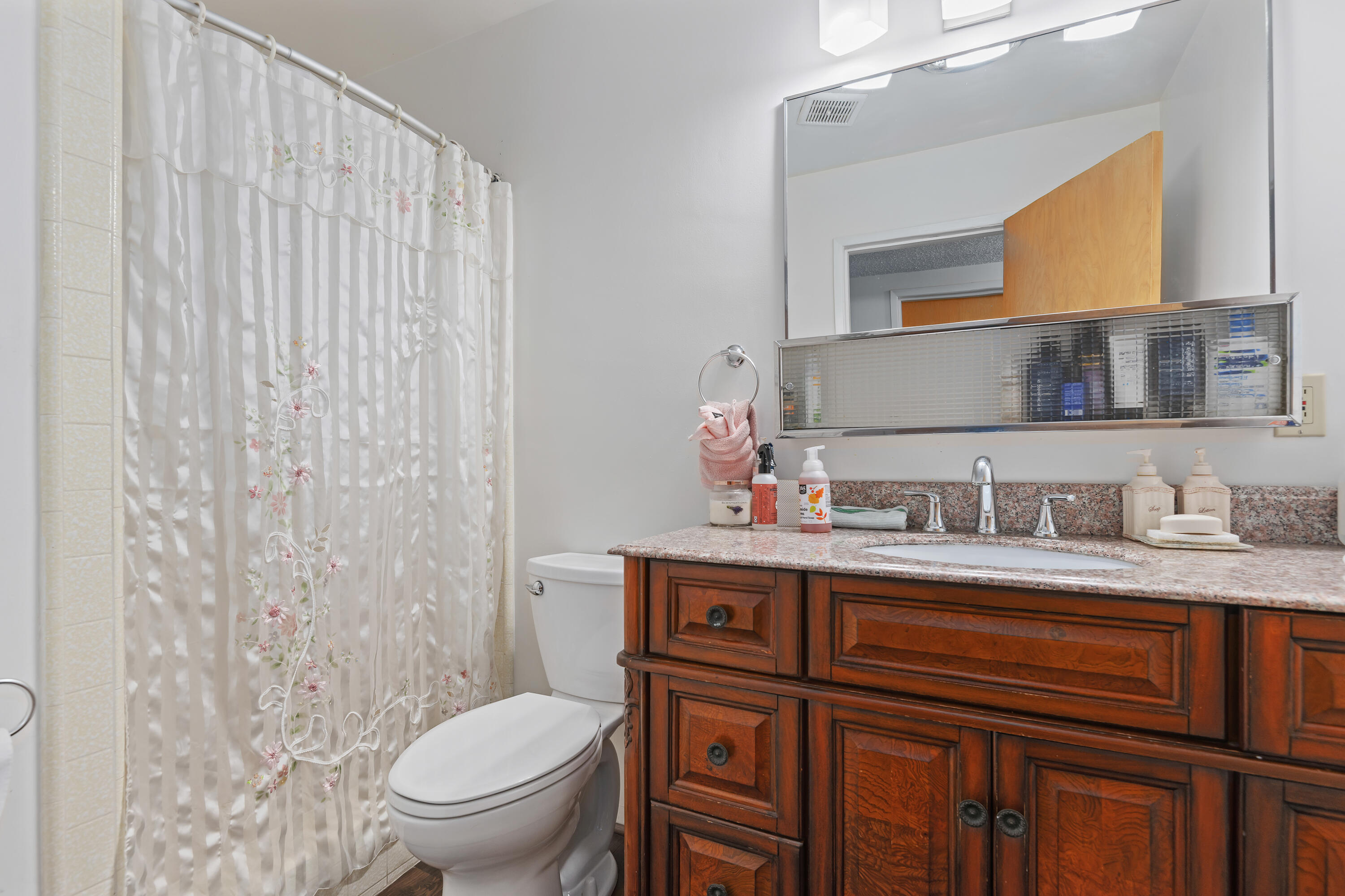 3737-3739 San Remo Drive