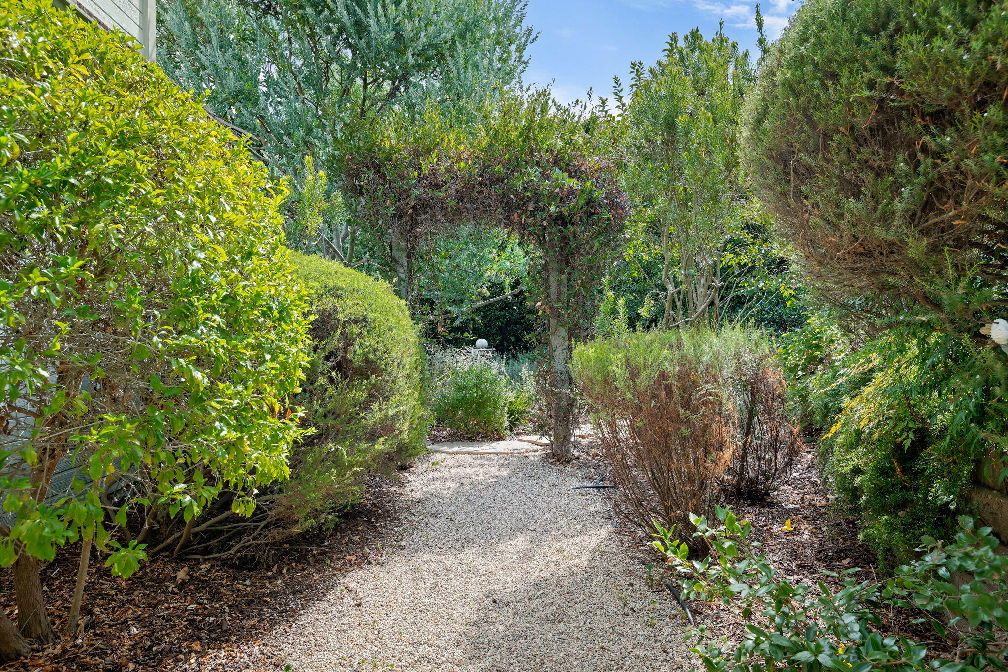 1086 Diamond Crest Court