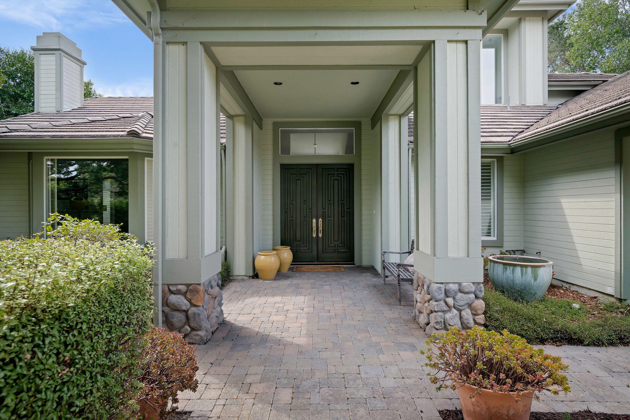 1086 Diamond Crest Court