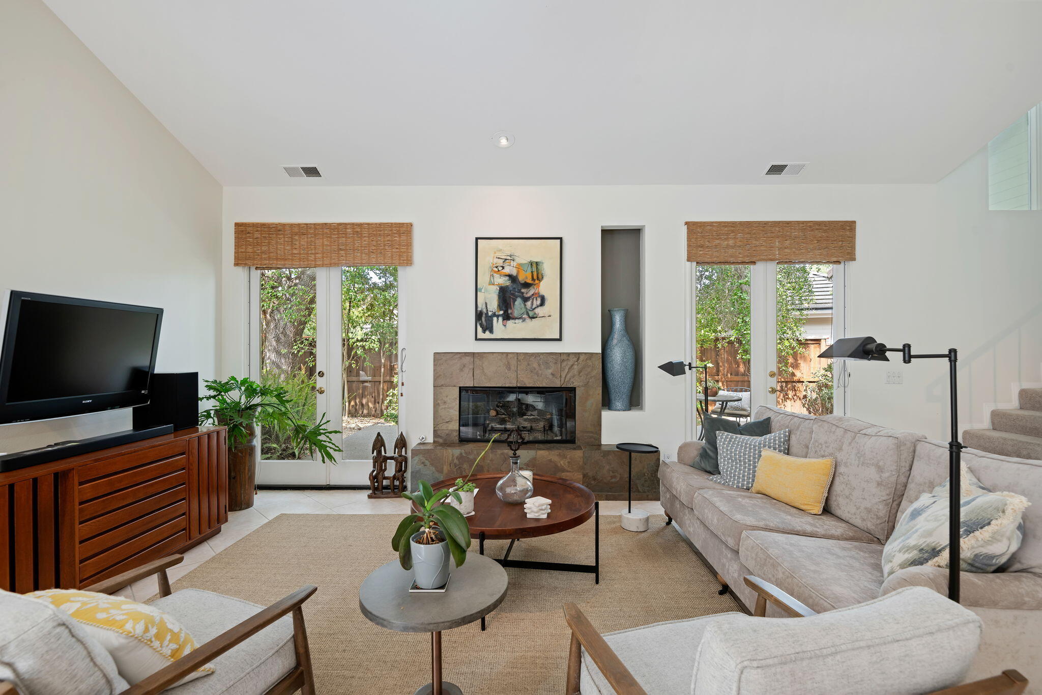 1086 Diamond Crest Court