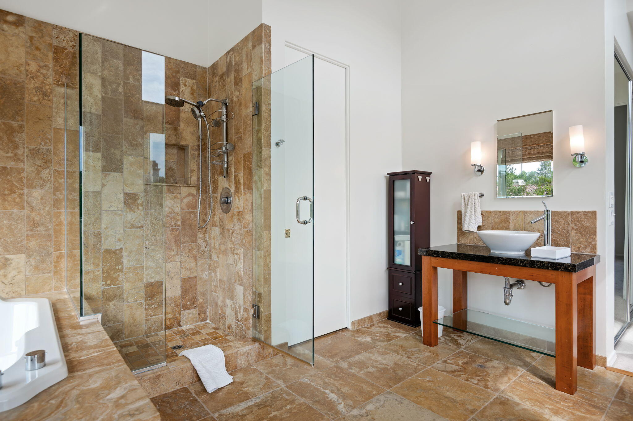 1086 Diamond Crest Court