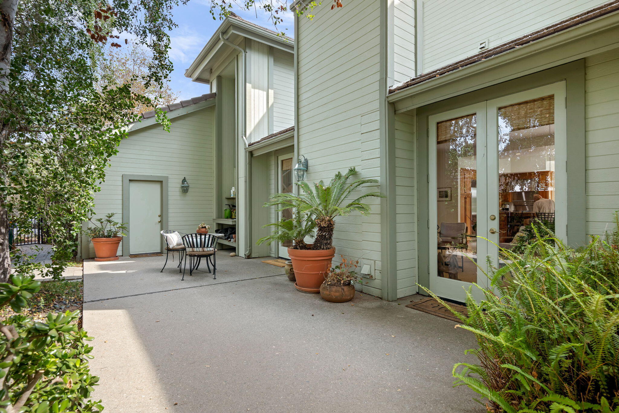 1086 Diamond Crest Court