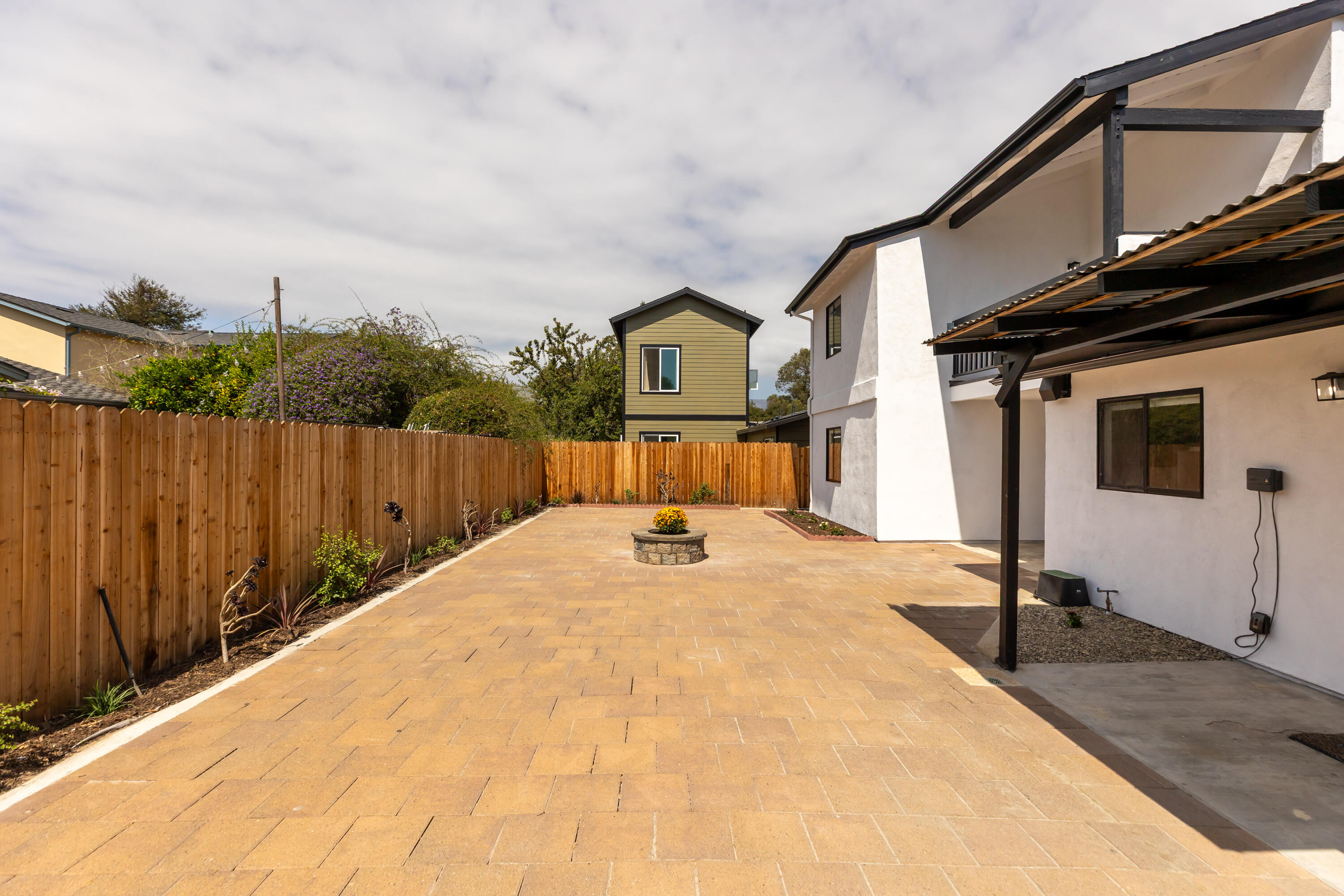 891 Fortuna Lane