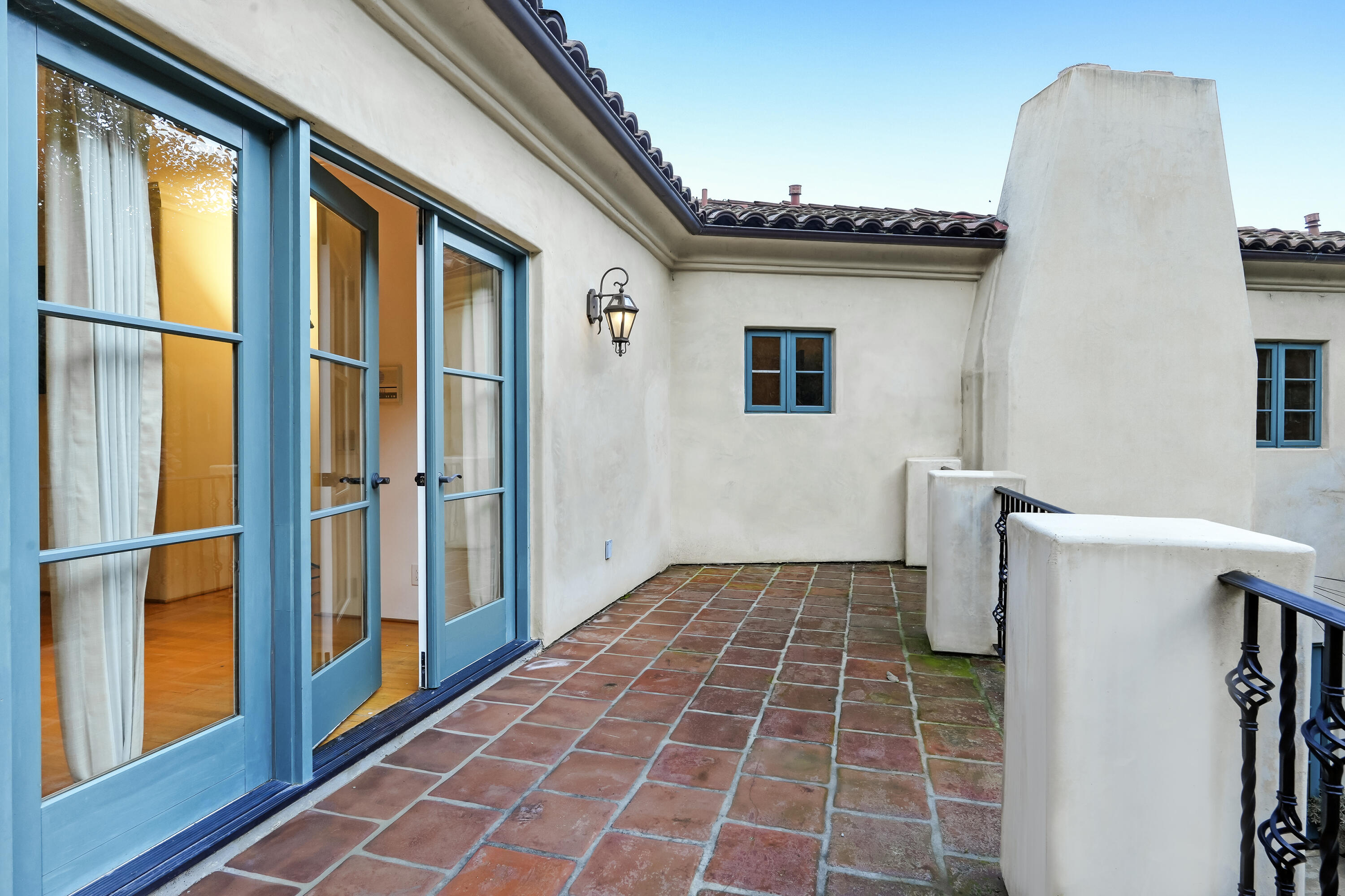 1493 Sycamore Canyon Road