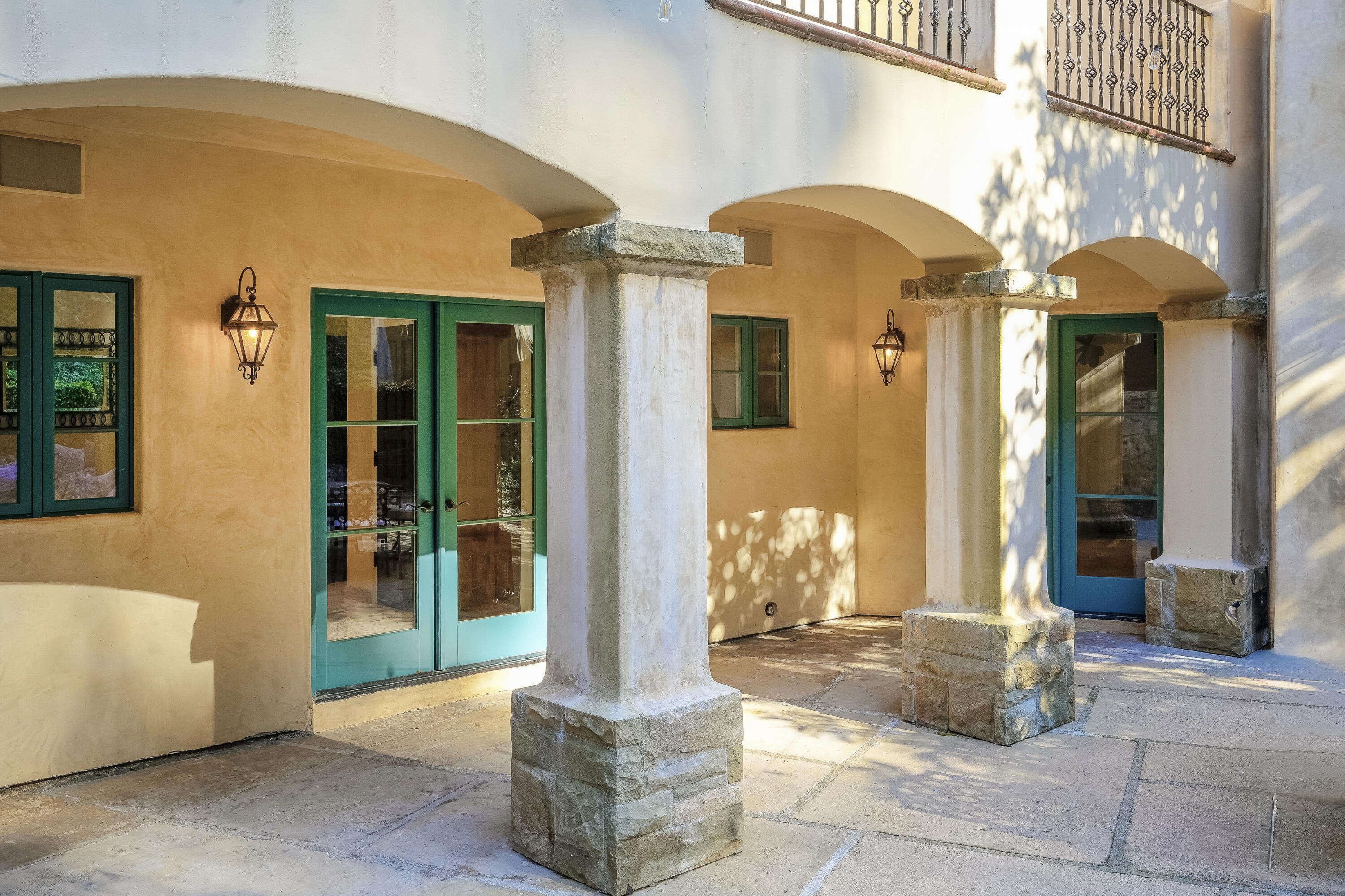 1493 Sycamore Canyon Road