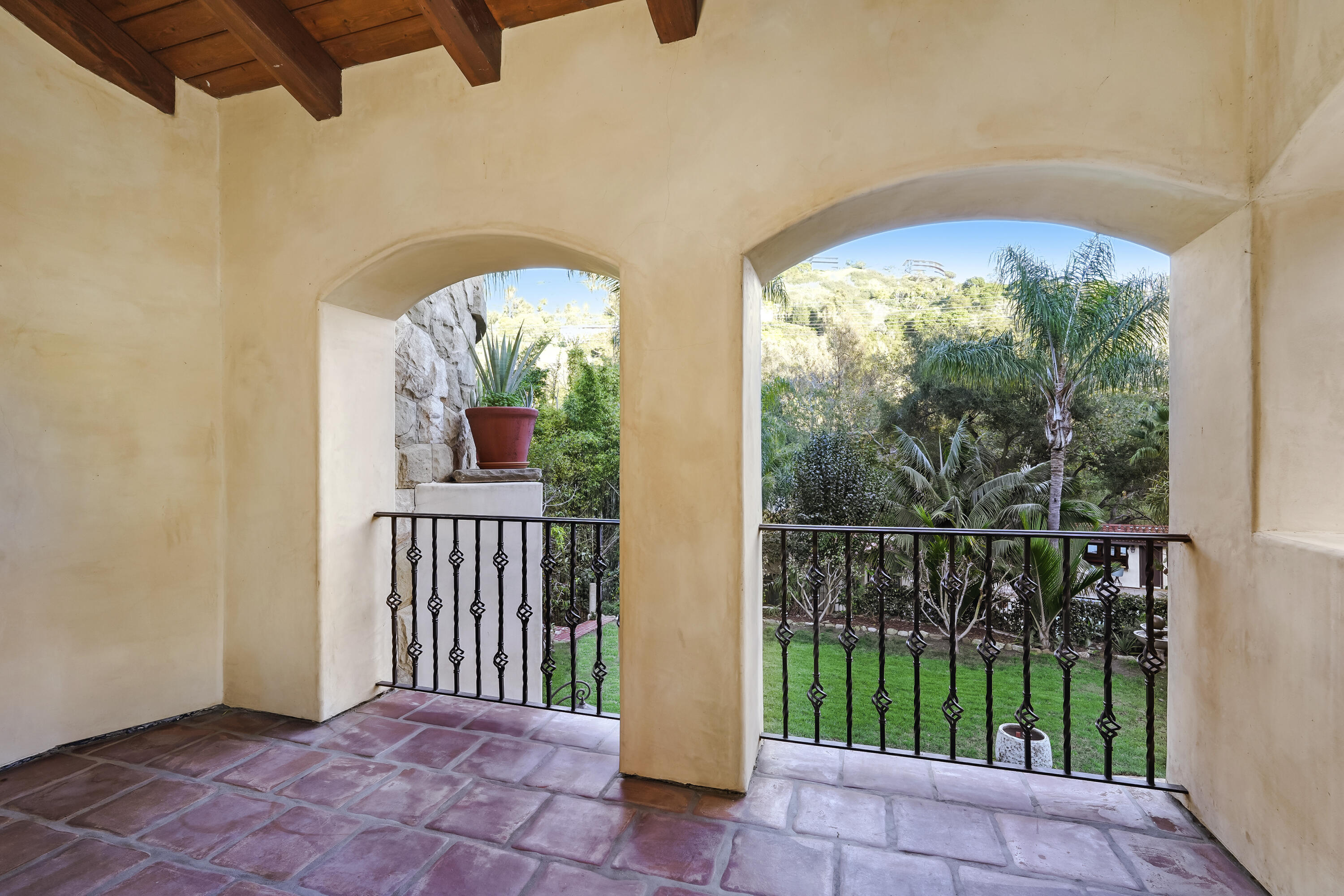 1493 Sycamore Canyon Road