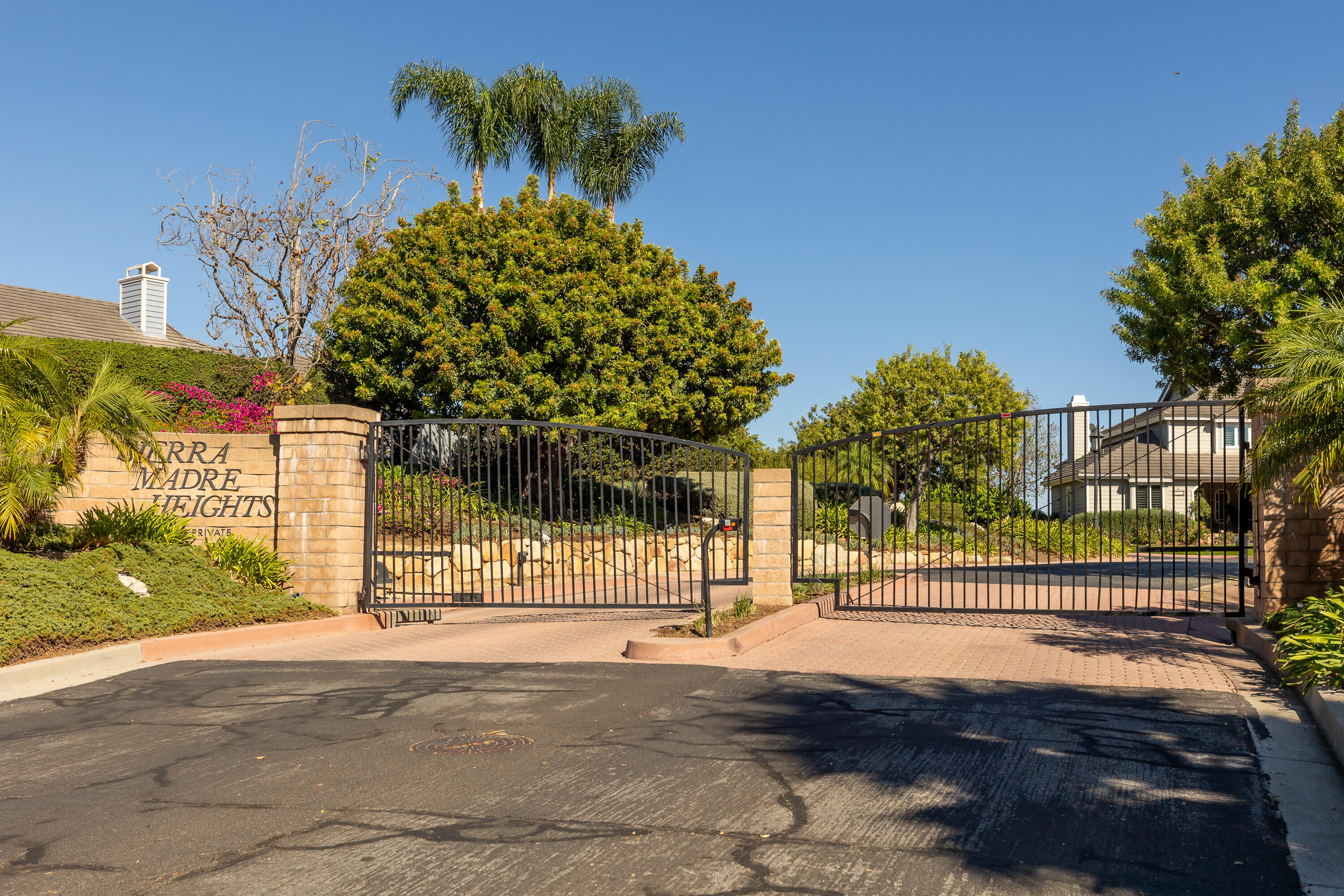 4596 Sierra Madre Drive