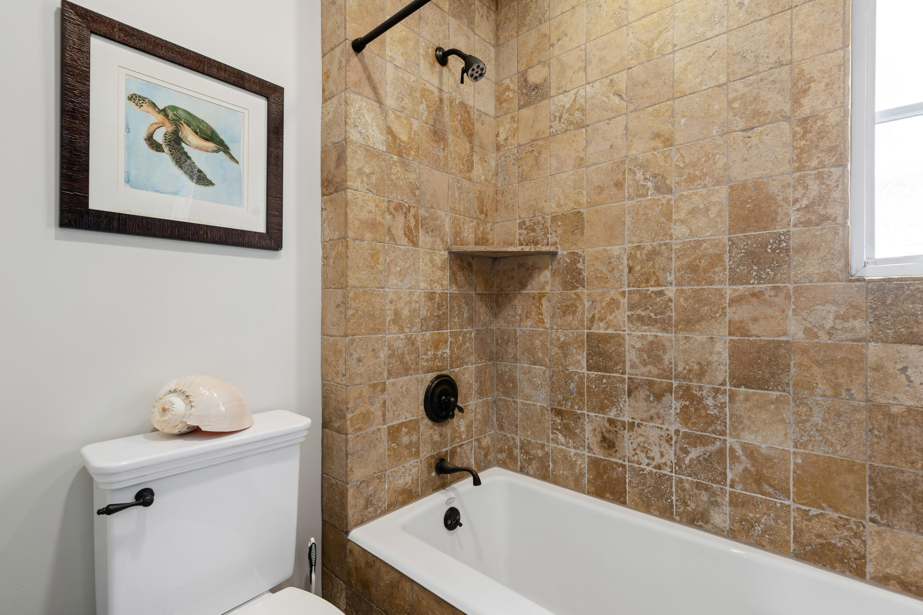 618 Anacapa Street 5