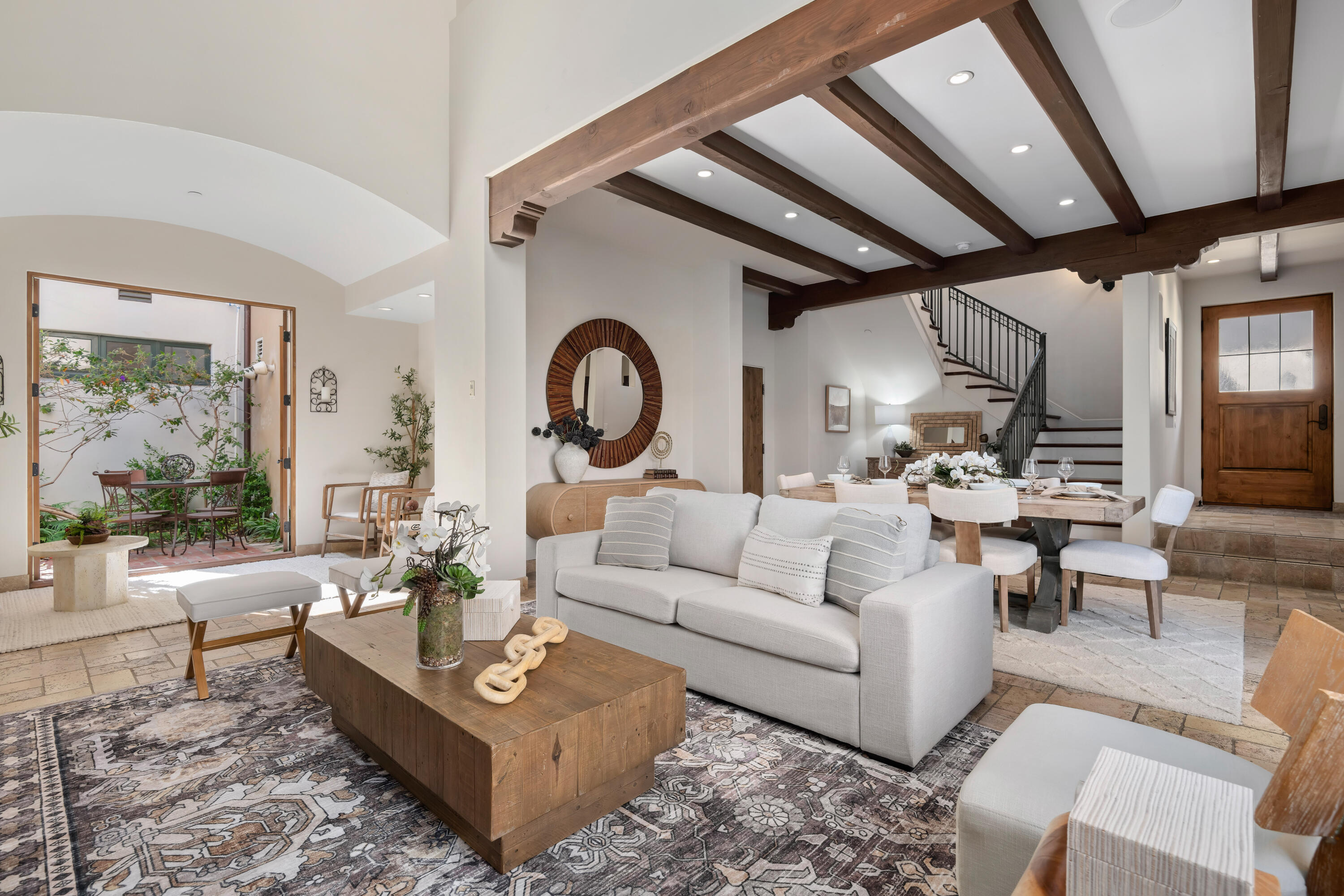 618 Anacapa Street 5