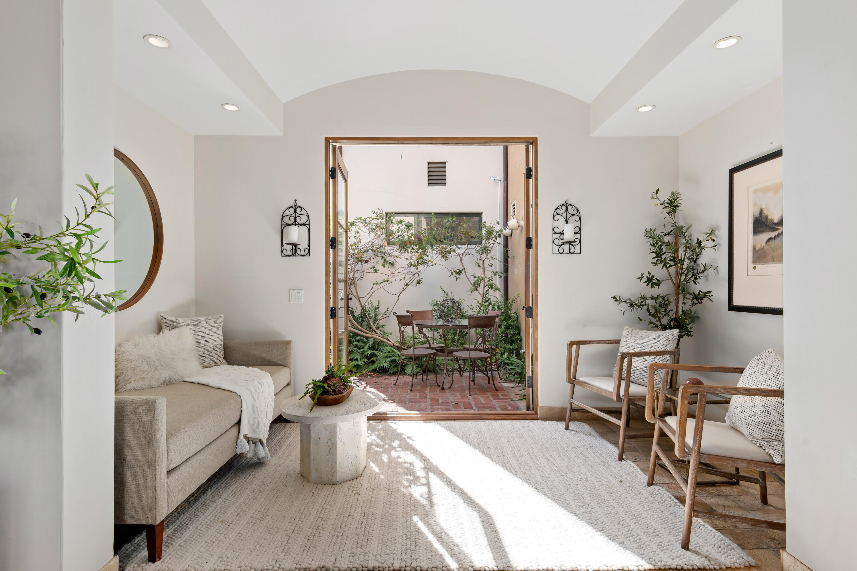 618 Anacapa Street 5