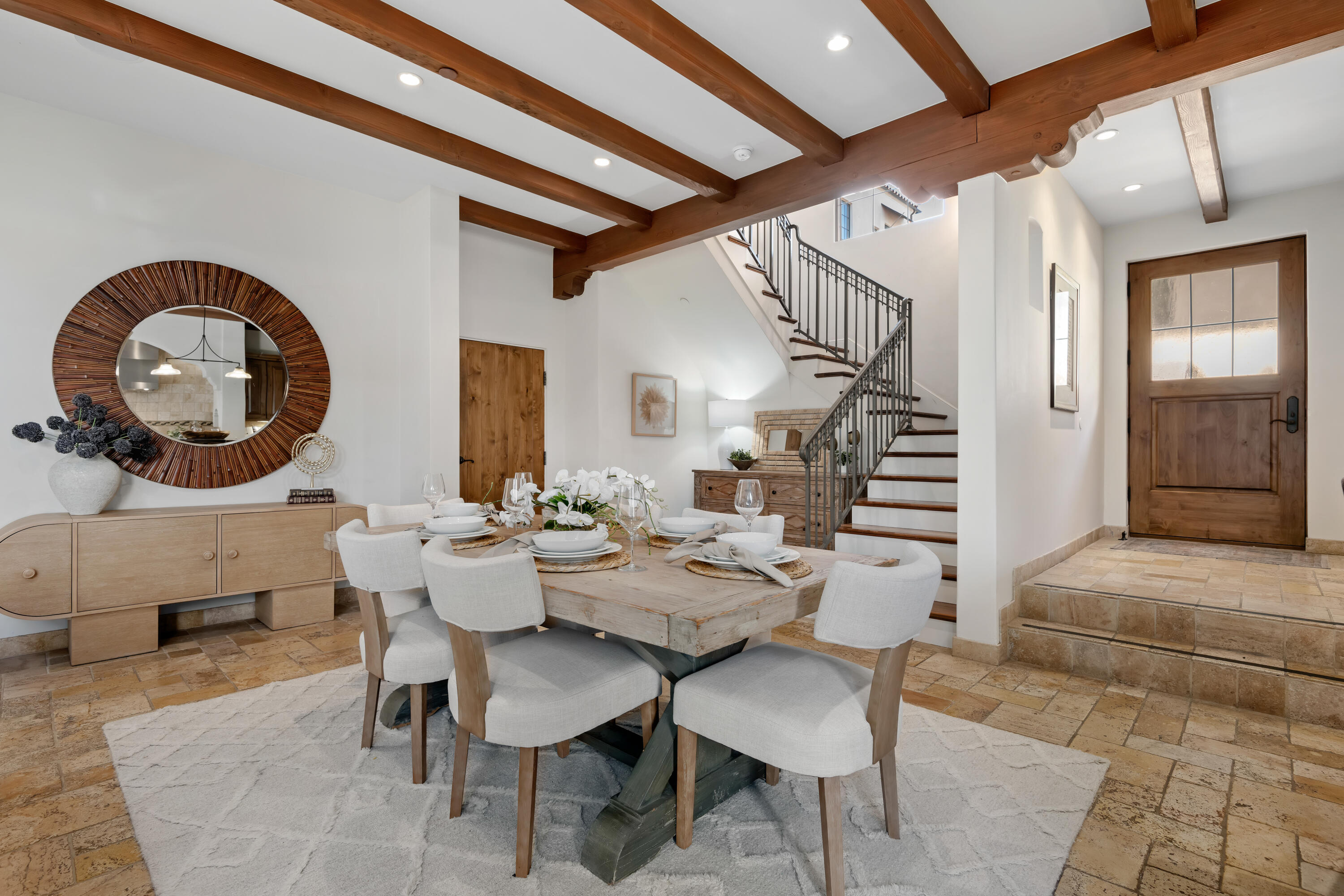 618 Anacapa Street 5