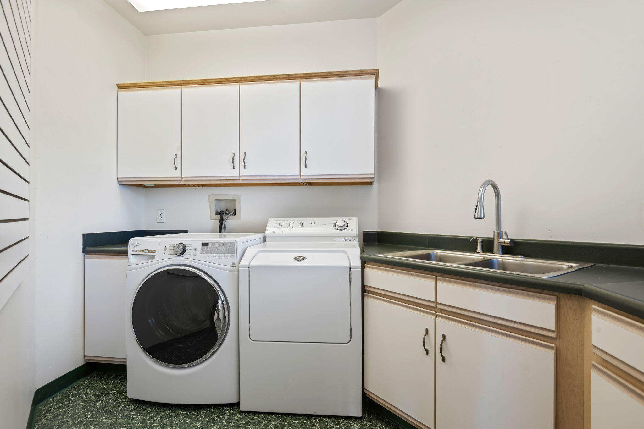 1640 La Vista Del Oceano Drive