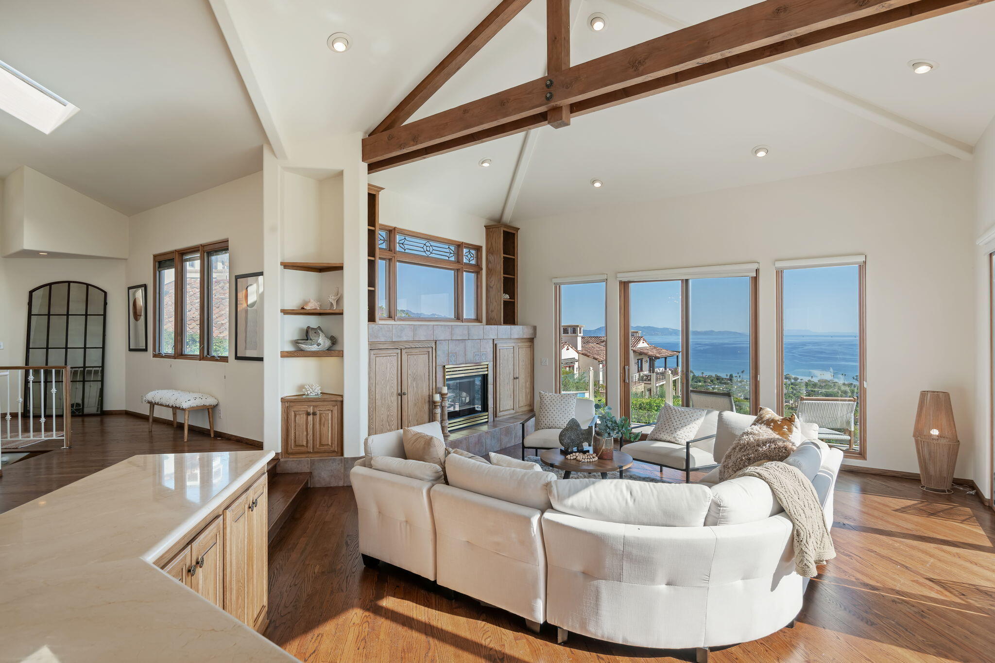 1640 La Vista Del Oceano Drive