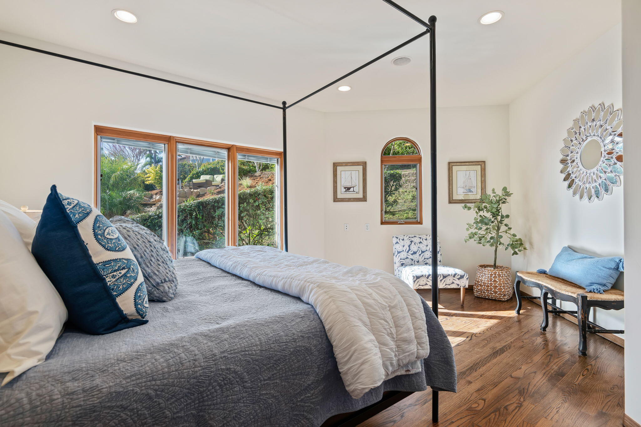 1640 La Vista Del Oceano Drive