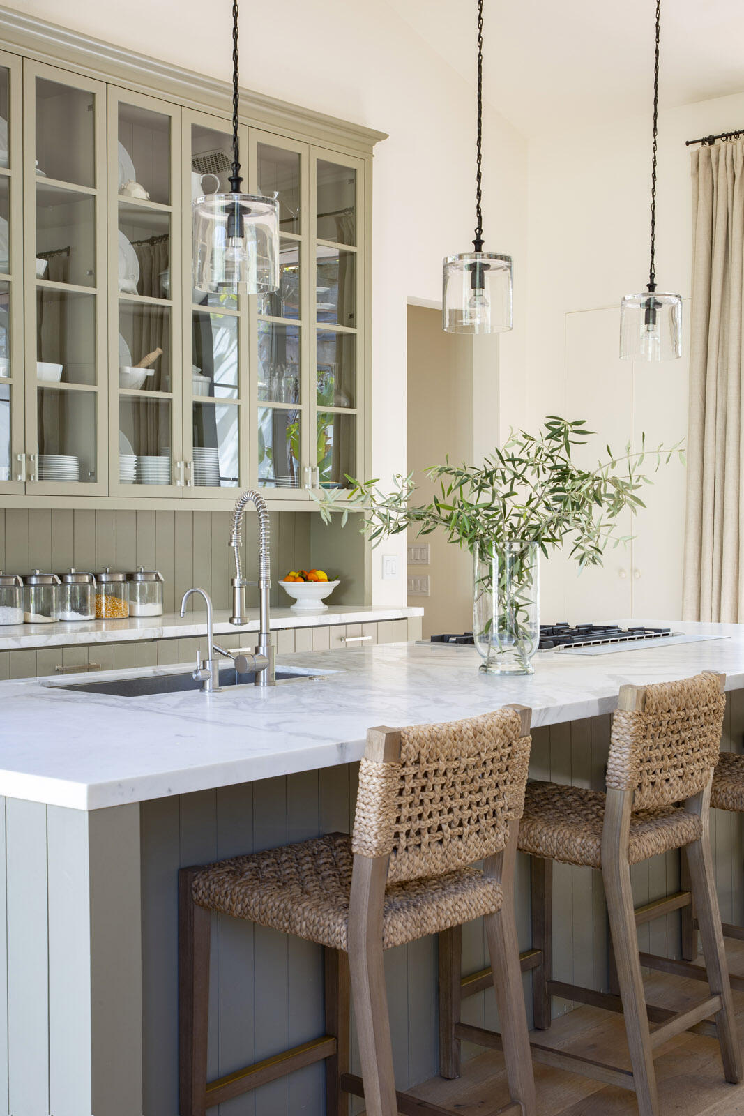 633 Parra Grande Lane