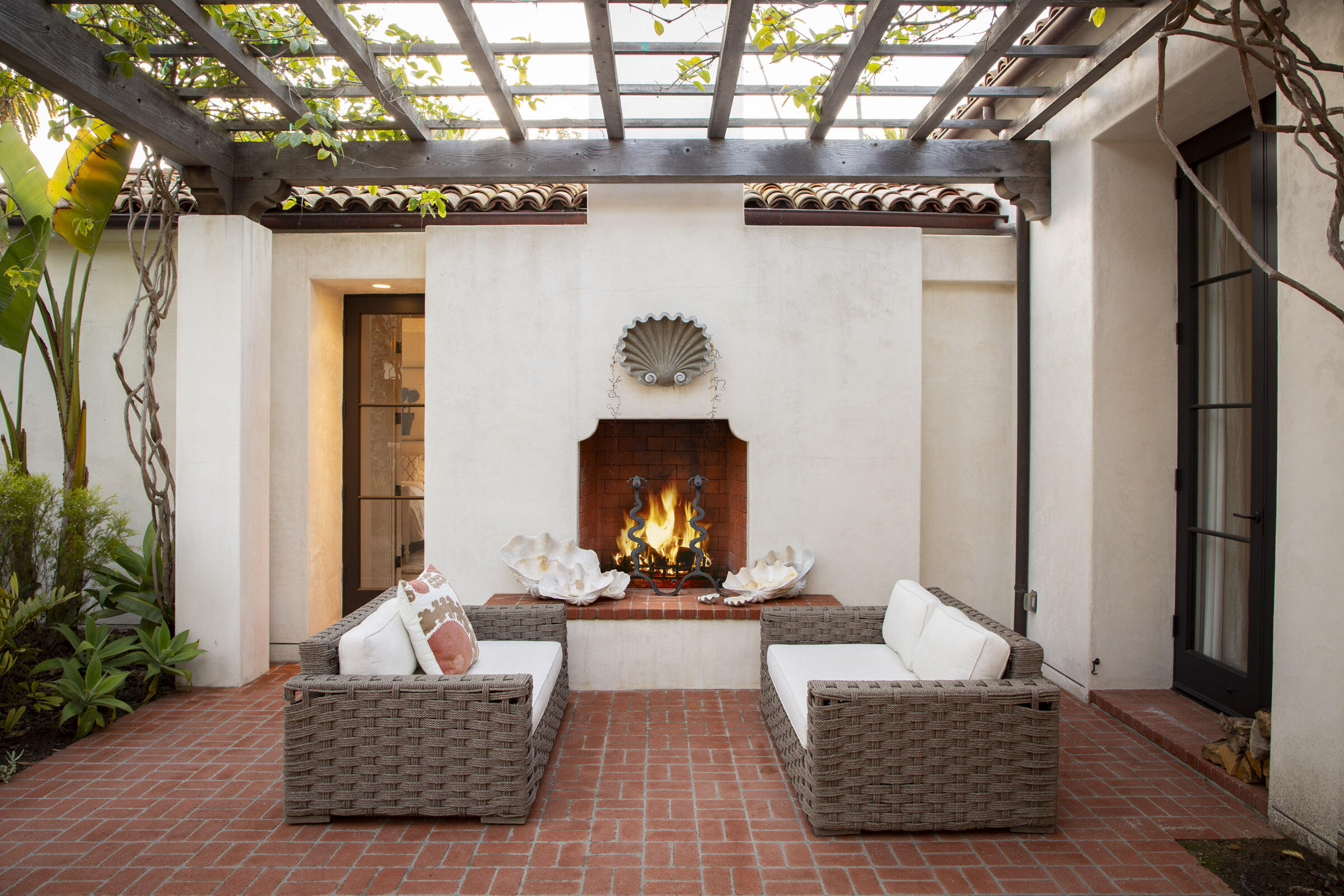 633 Parra Grande Lane