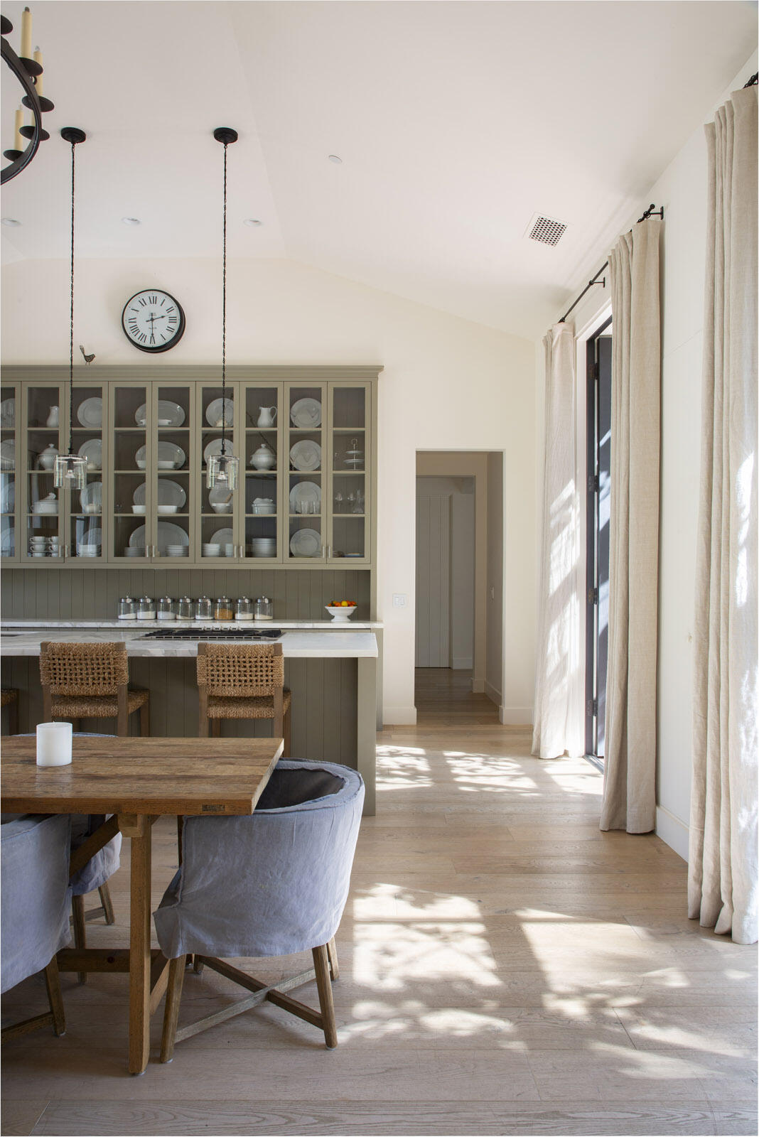 633 Parra Grande Lane