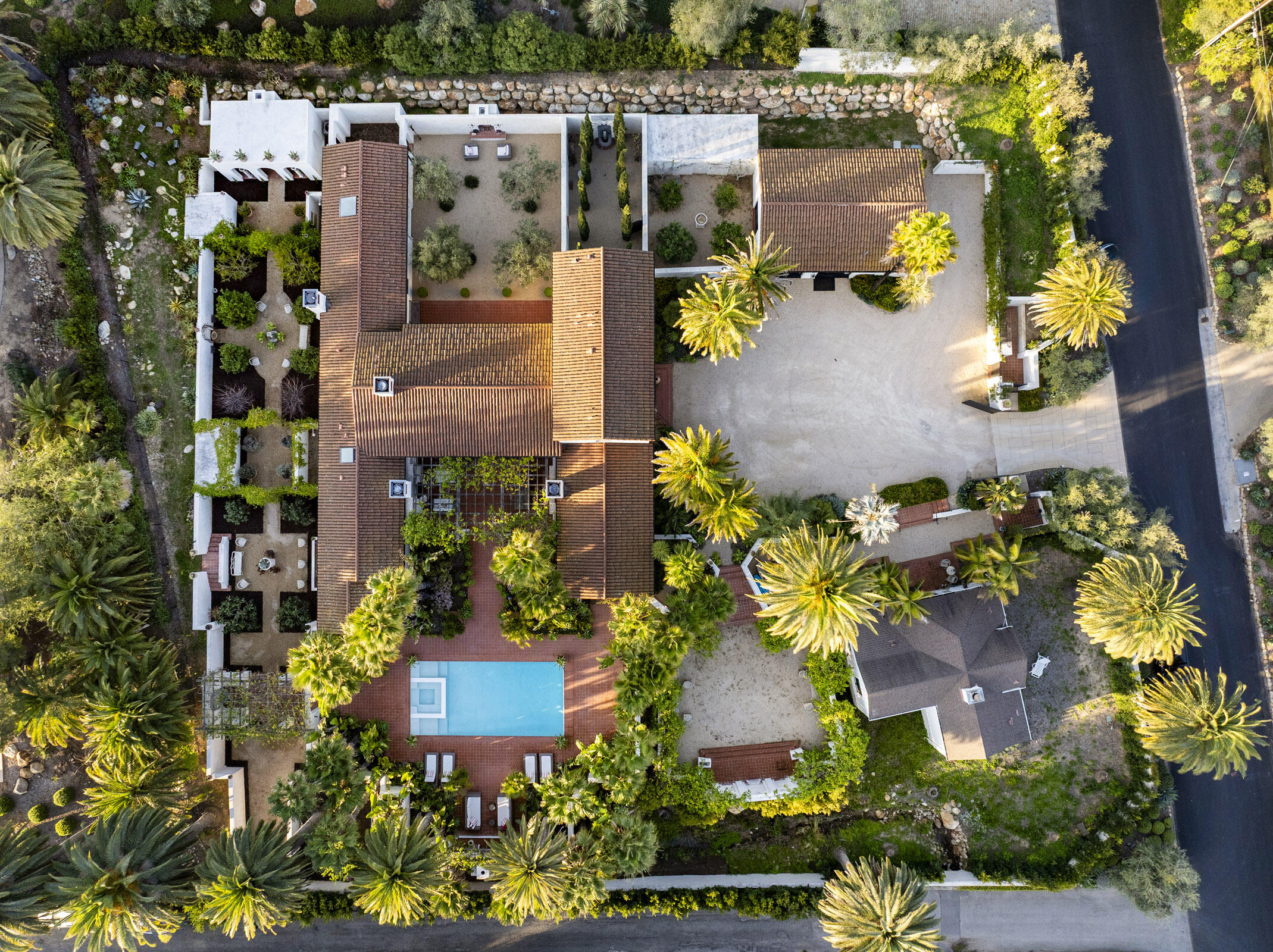 633 Parra Grande Lane