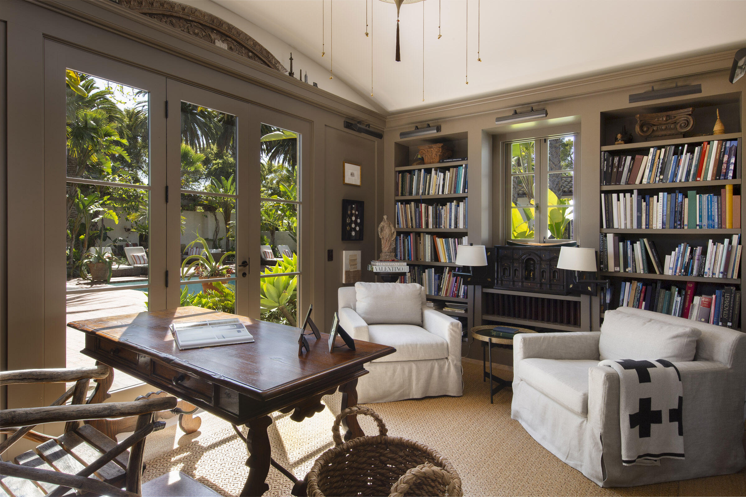 633 Parra Grande Lane