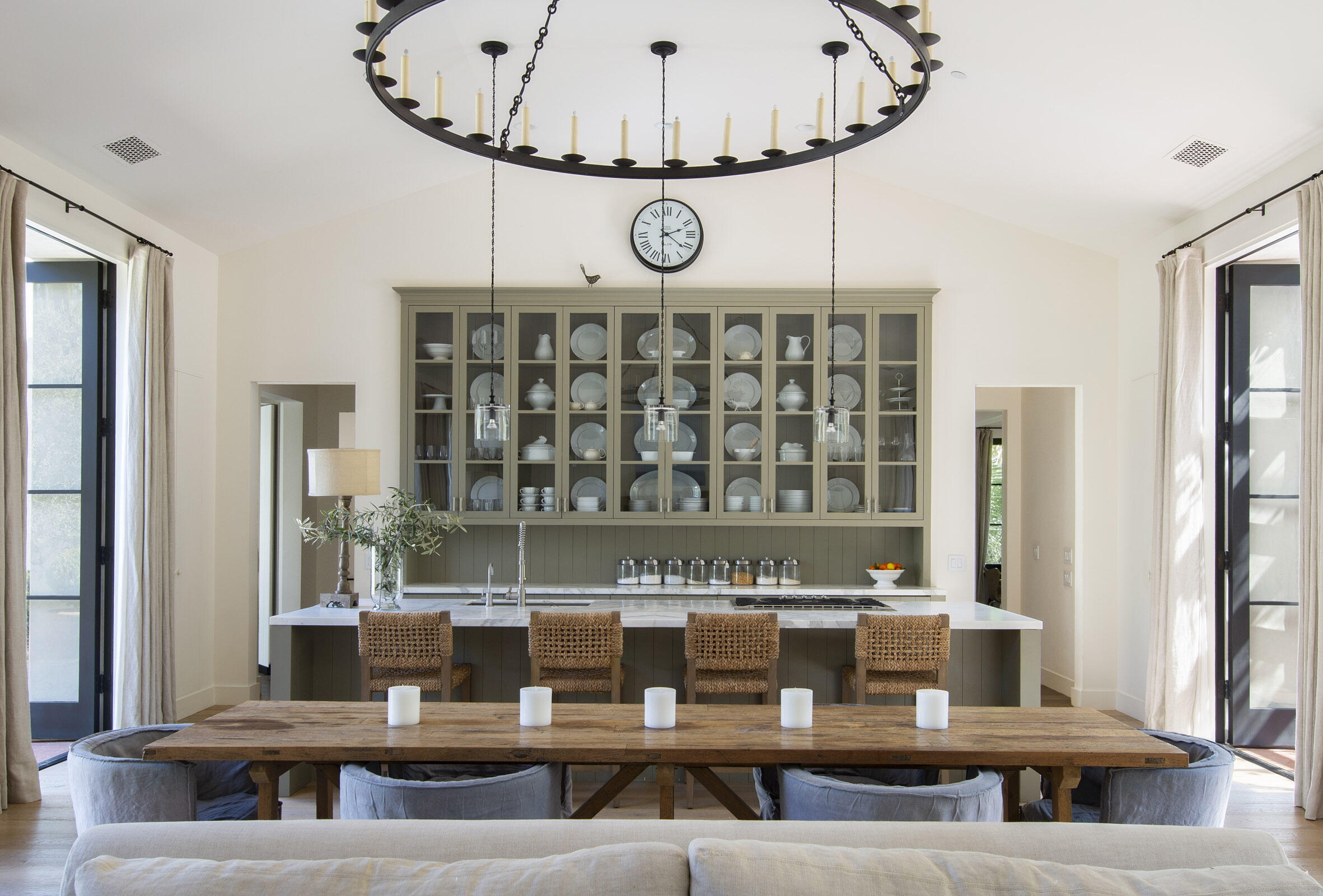 633 Parra Grande Lane