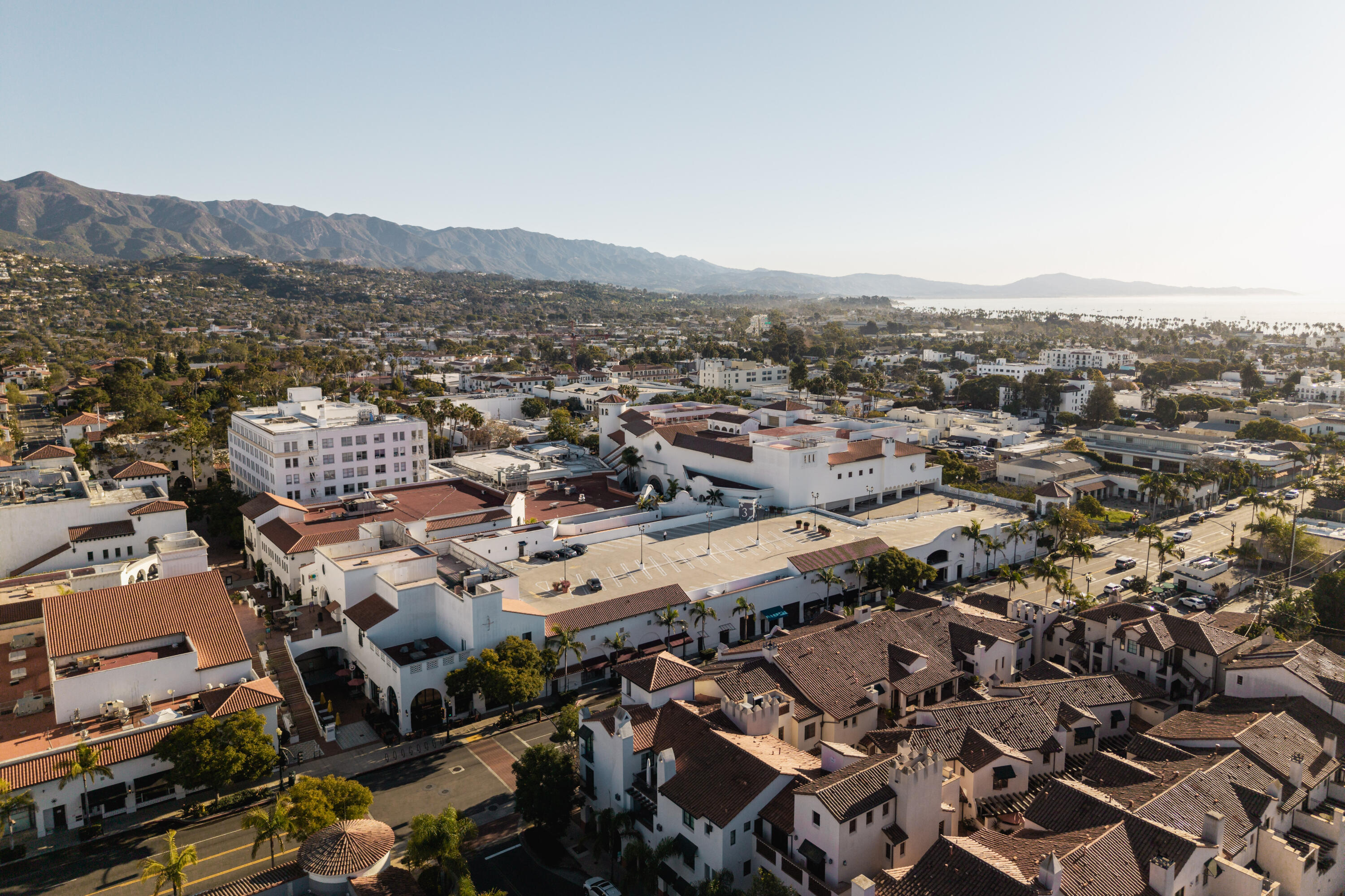 105 W De La Guerra Street F2