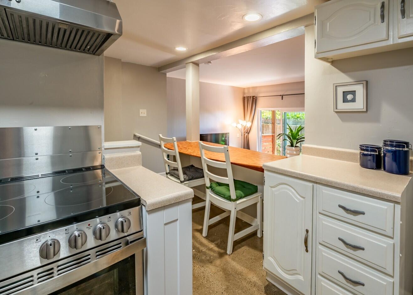 2937 Glen Albyn Drive