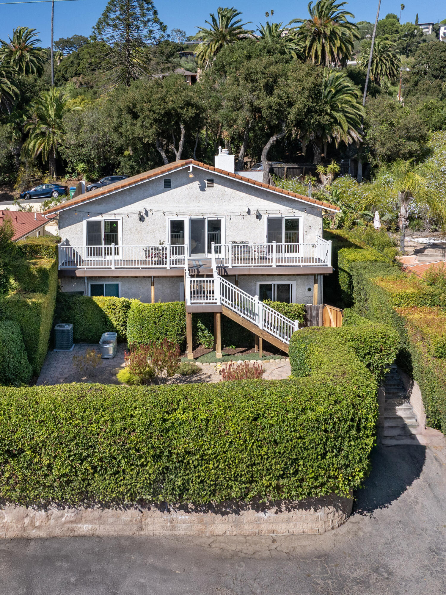 2937 Glen Albyn Drive