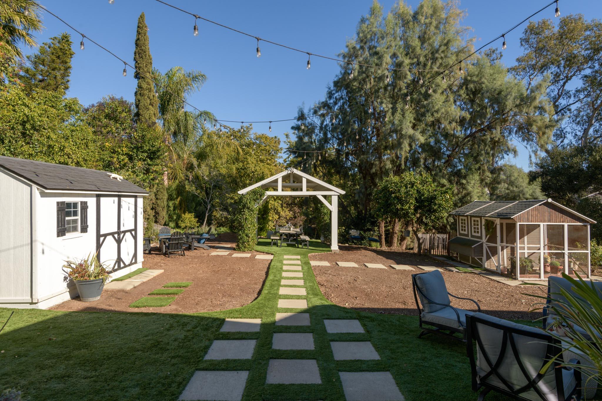 496 N La Cumbre Road