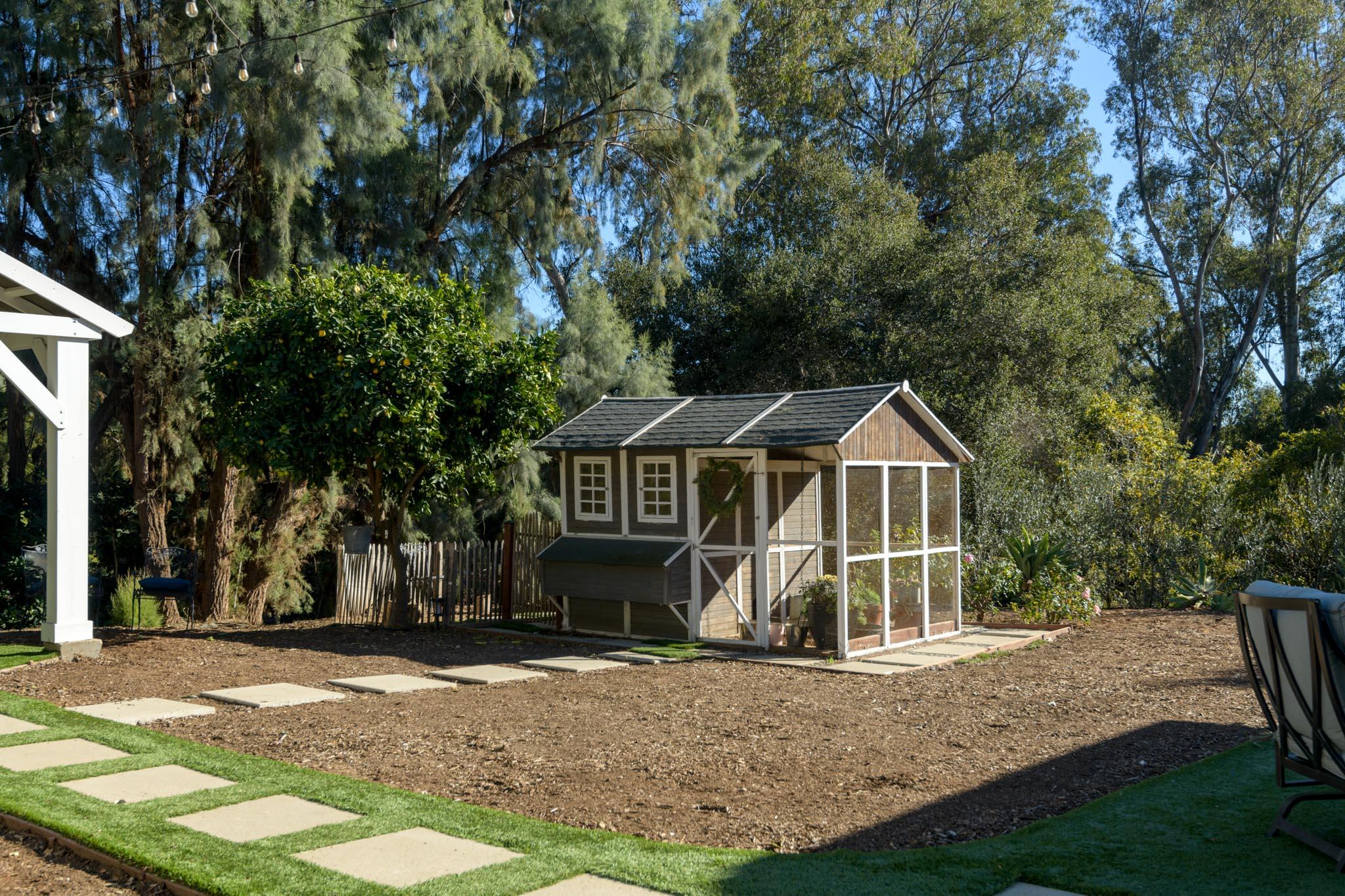 496 N La Cumbre Road