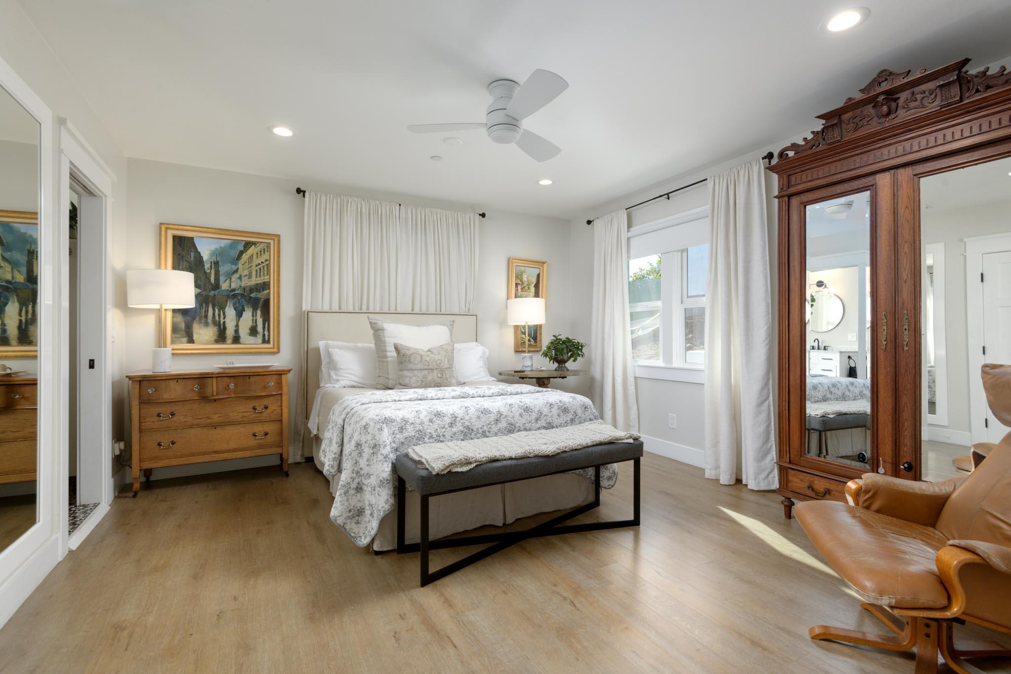 496 N La Cumbre Road