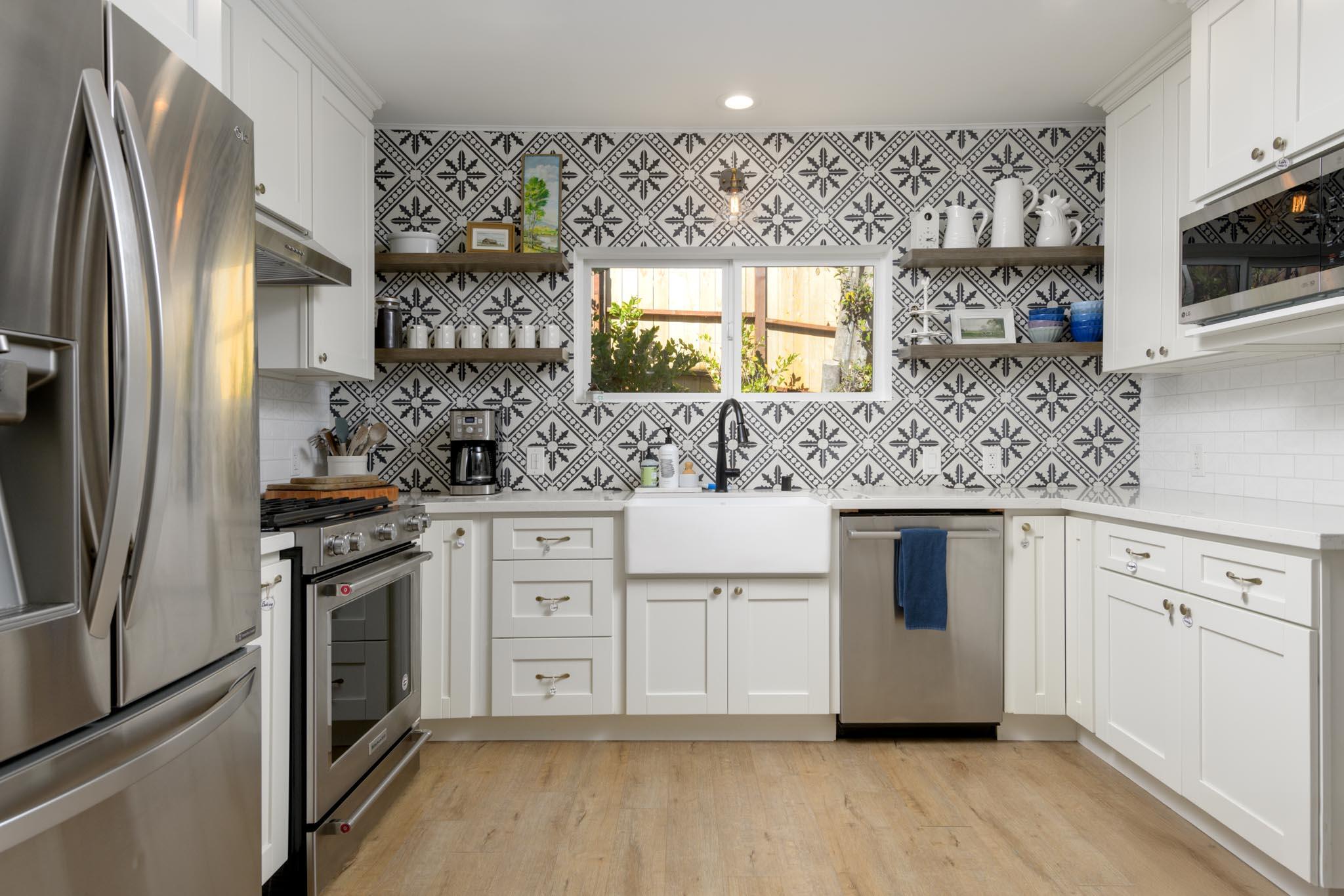 496 N La Cumbre Road