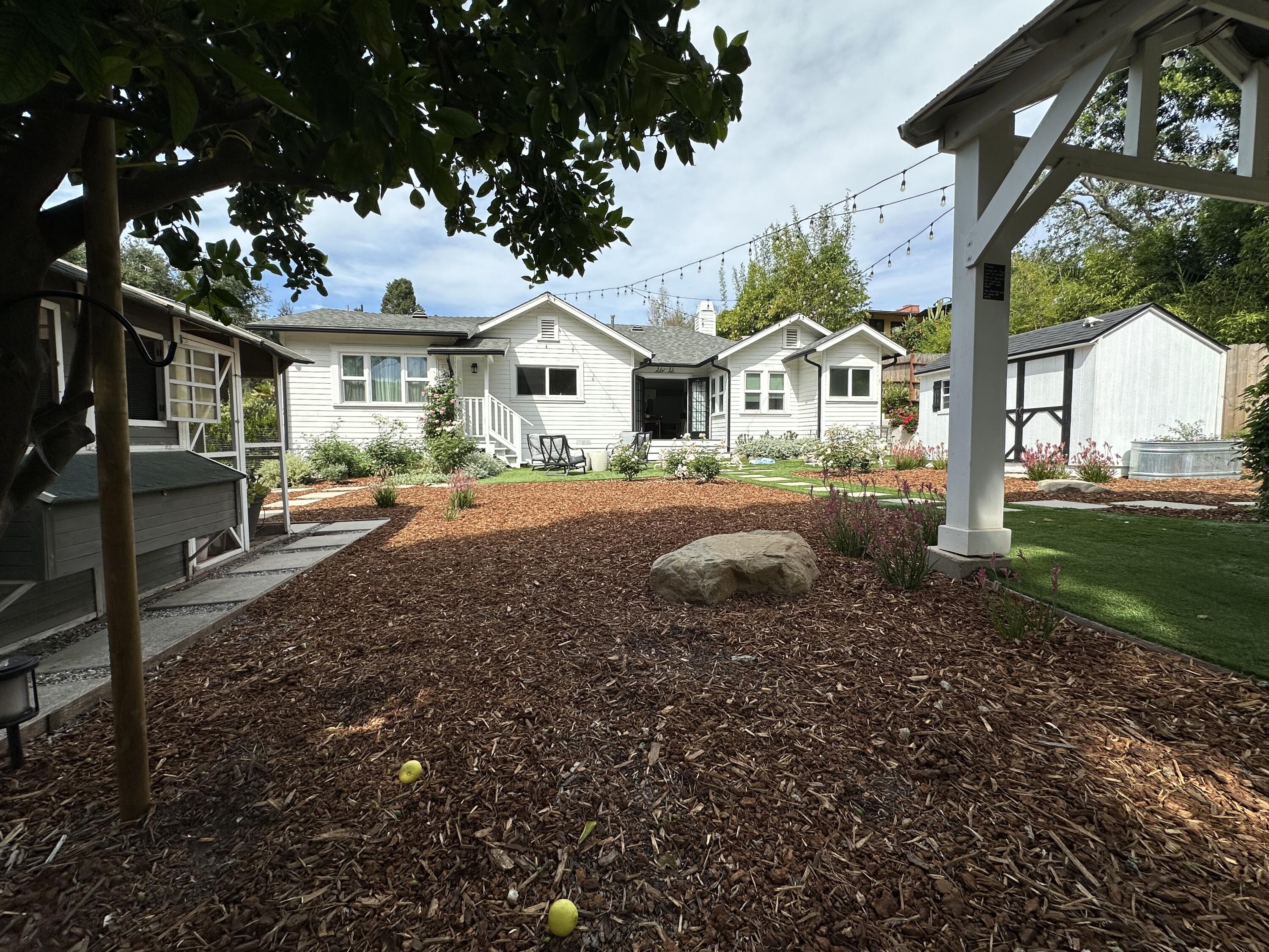 496 N La Cumbre Road