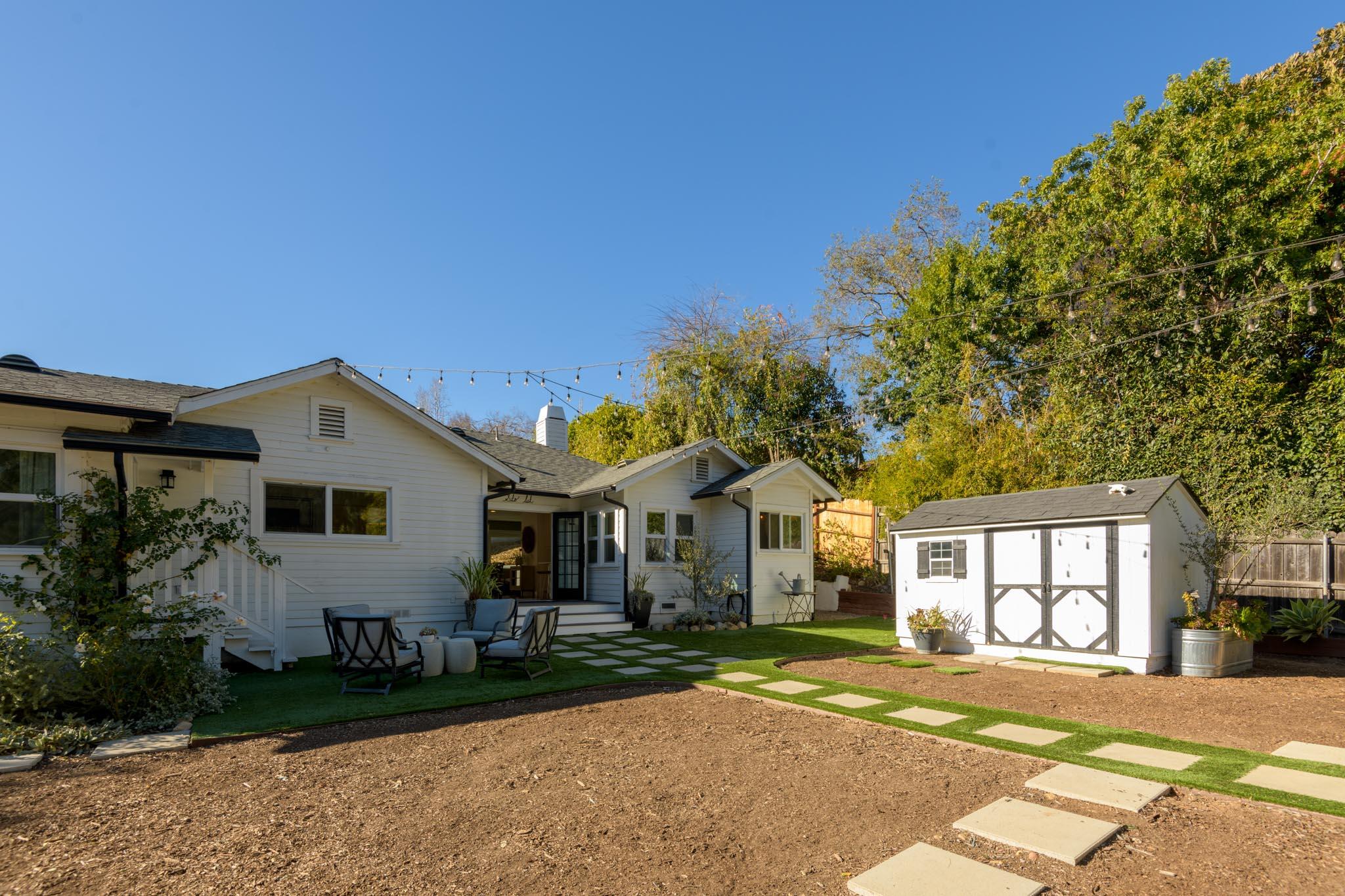 496 N La Cumbre Road