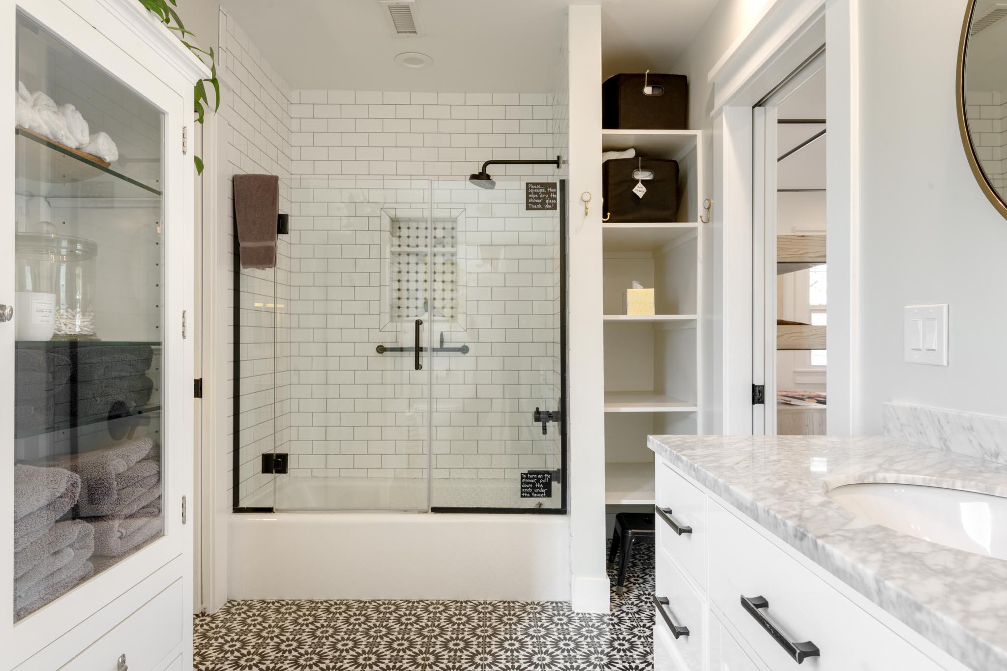 496 N La Cumbre Road