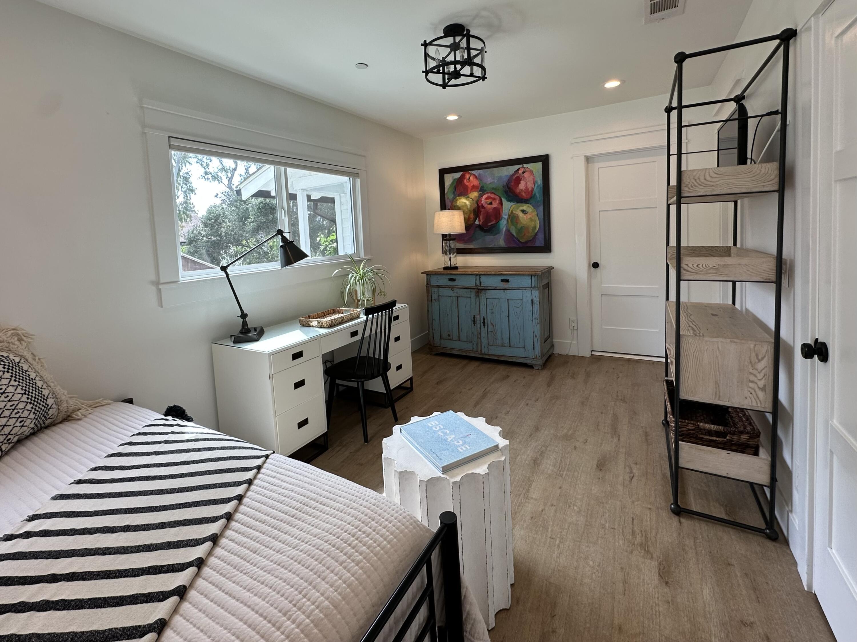 496 N La Cumbre Road