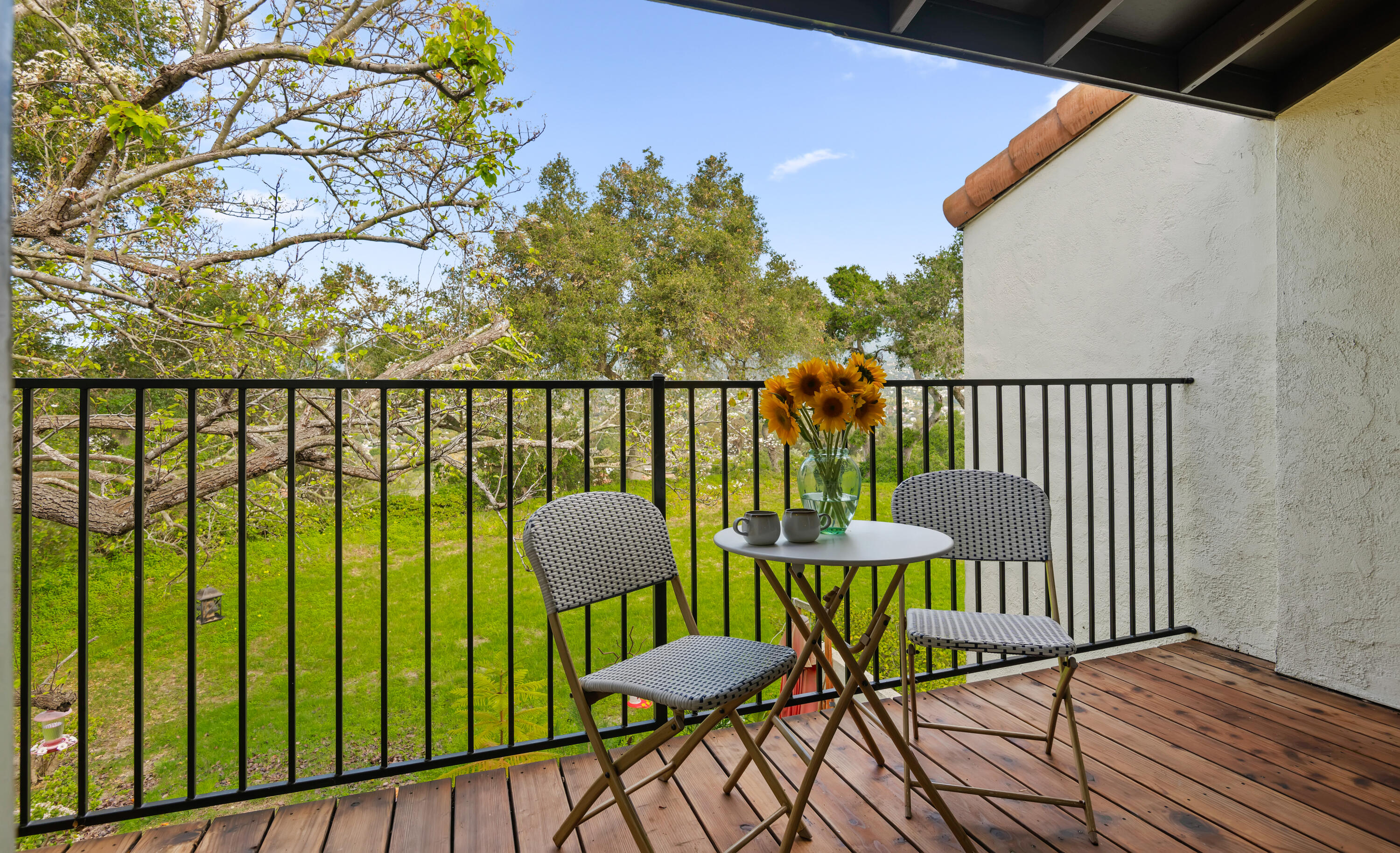 1070 Miramonte Drive 10