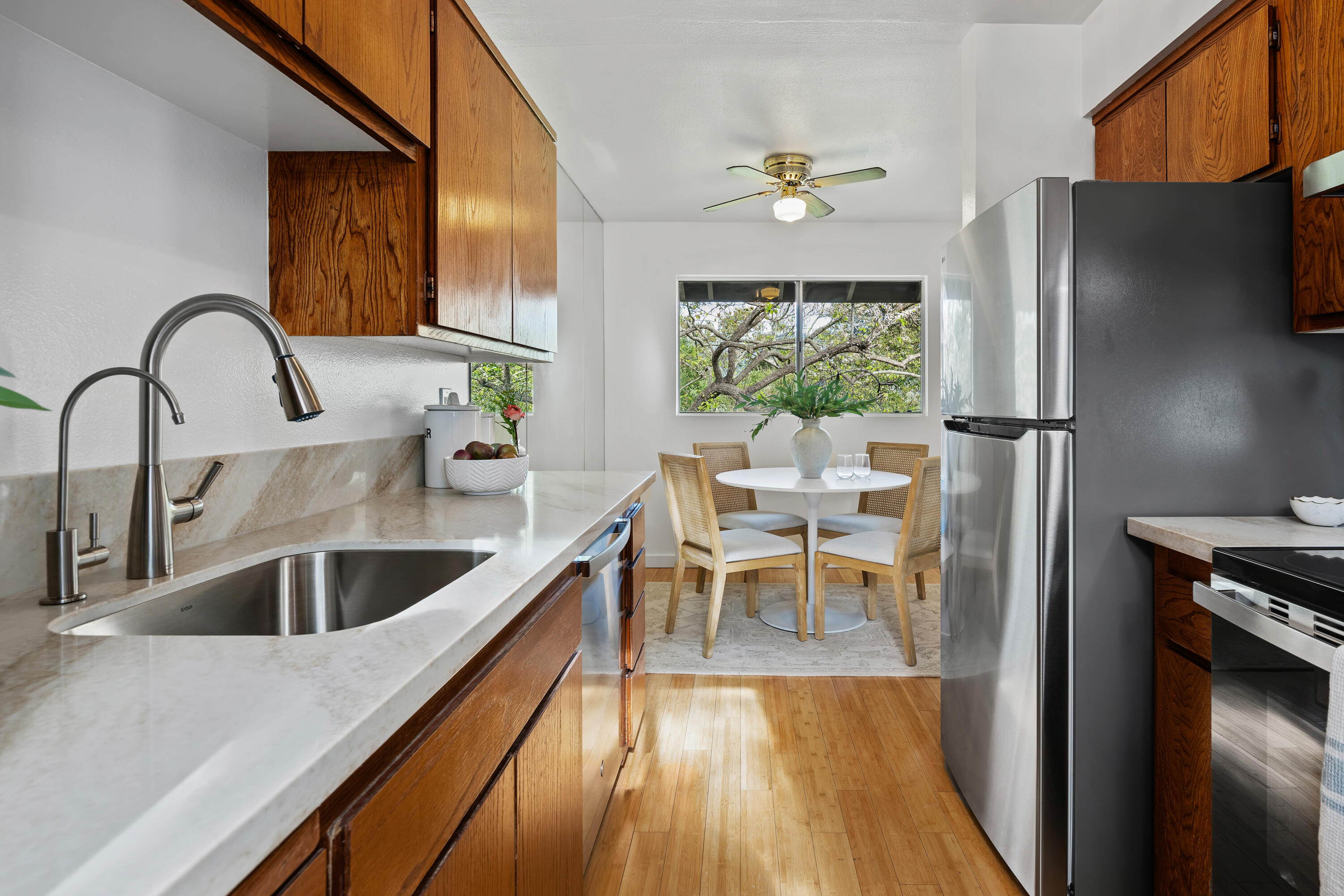 1070 Miramonte Drive 10