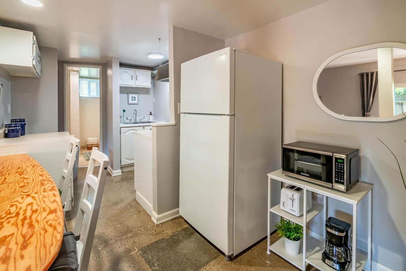 2937 Glen Albyn Drive