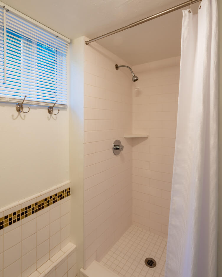 2937 Glen Albyn Drive