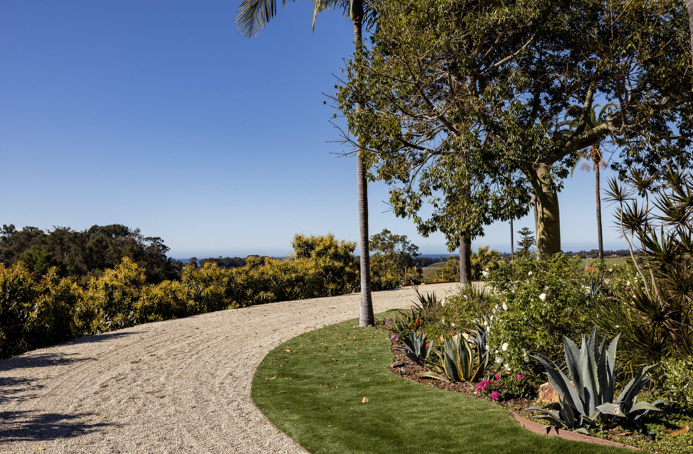 200 Ellwood Ridge Road