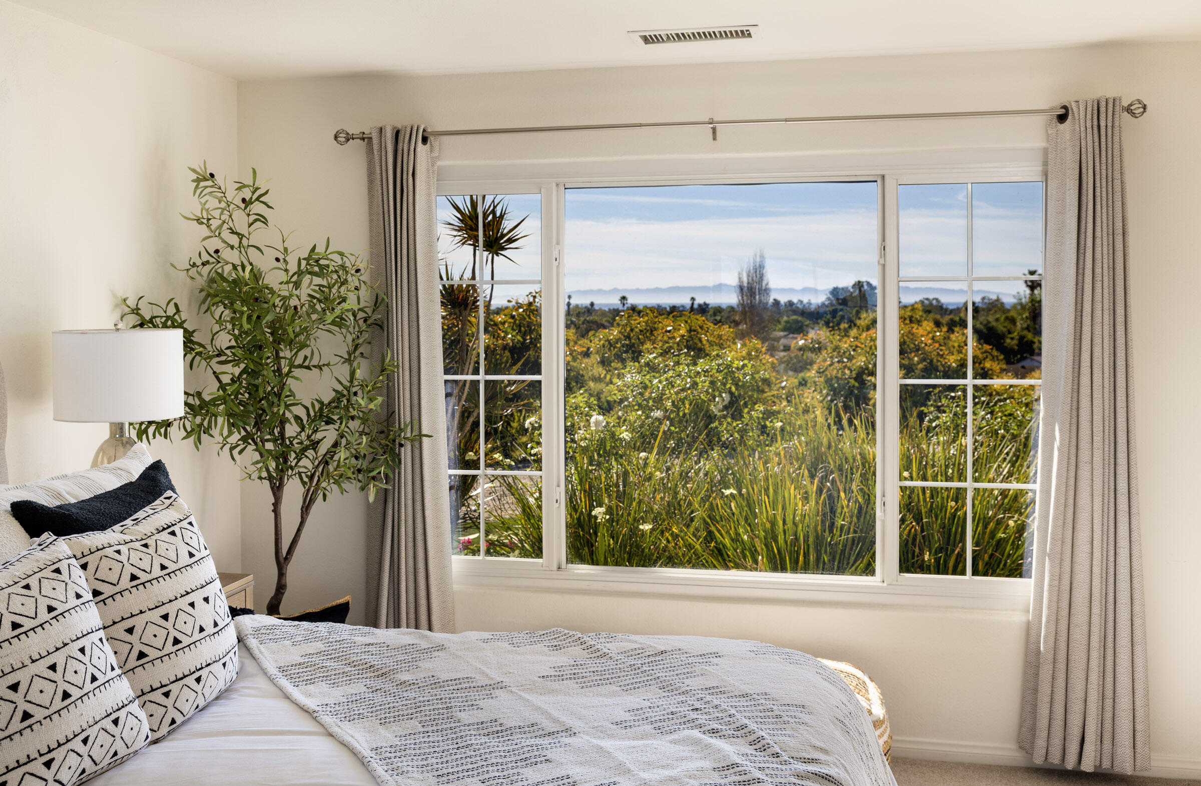 200 Ellwood Ridge Road